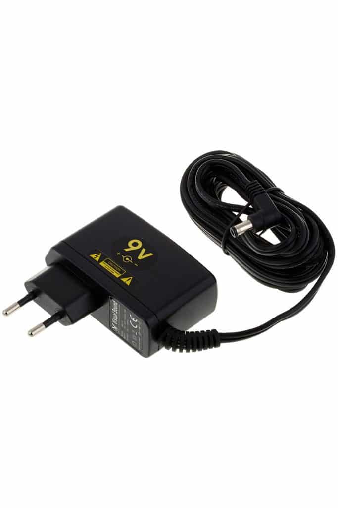 Alimentatore Per Pedali Effetti Truetone 1 SPOT Pro CS12 - 12 Uscite Isolate, 5 Tensioni Diverse, Per Pedalboard