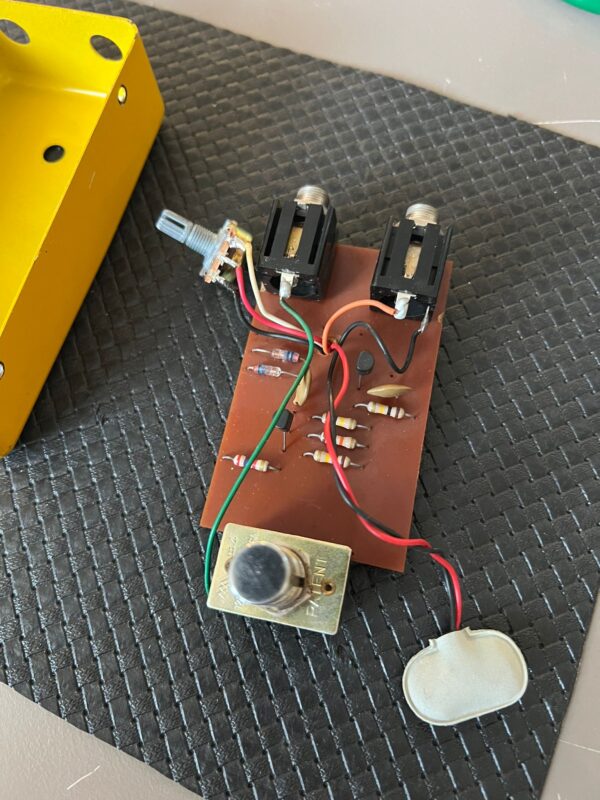 Aria Distortion Booster RE-20 - immagine 5
