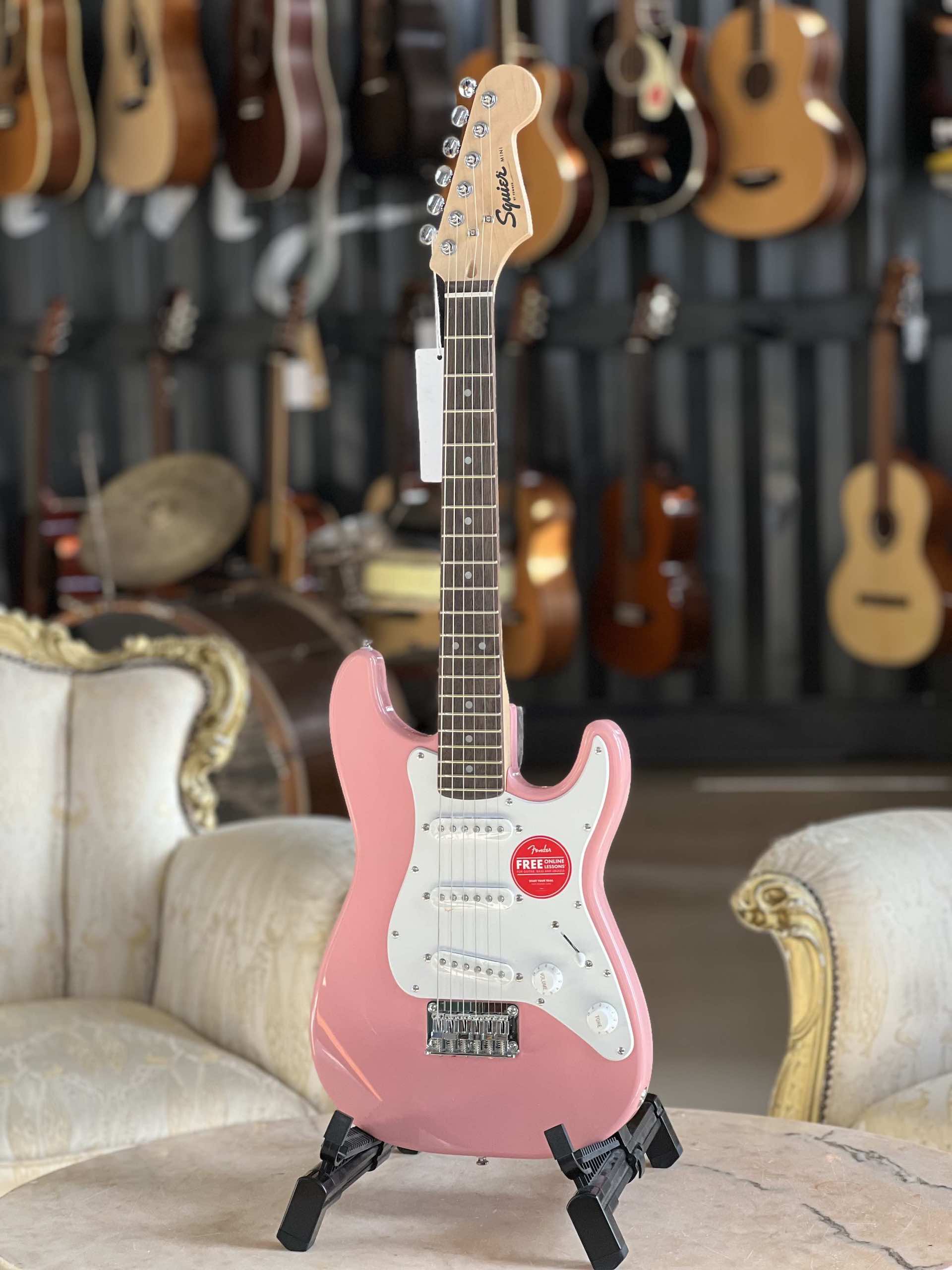 FENDER Squier Affinity Mini Strat Shell Pink