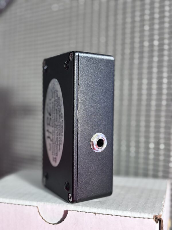 ギター HBE (brew Electronics) Germania 44 Homebrew Electronics Germania vs Germania 44 guitar effects