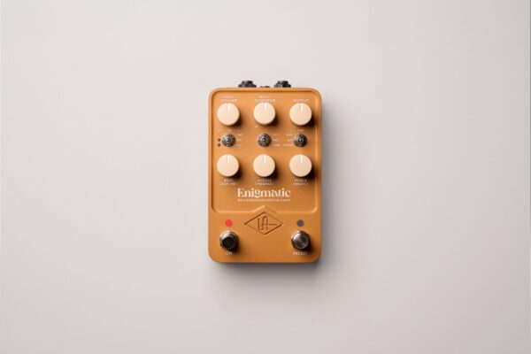 UNIVERSAL AUDIO UAFX Enigmatic '82 Overdrive Special Amp - immagine 3