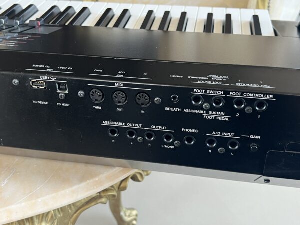 YAMAHA S90ES - immagine 6