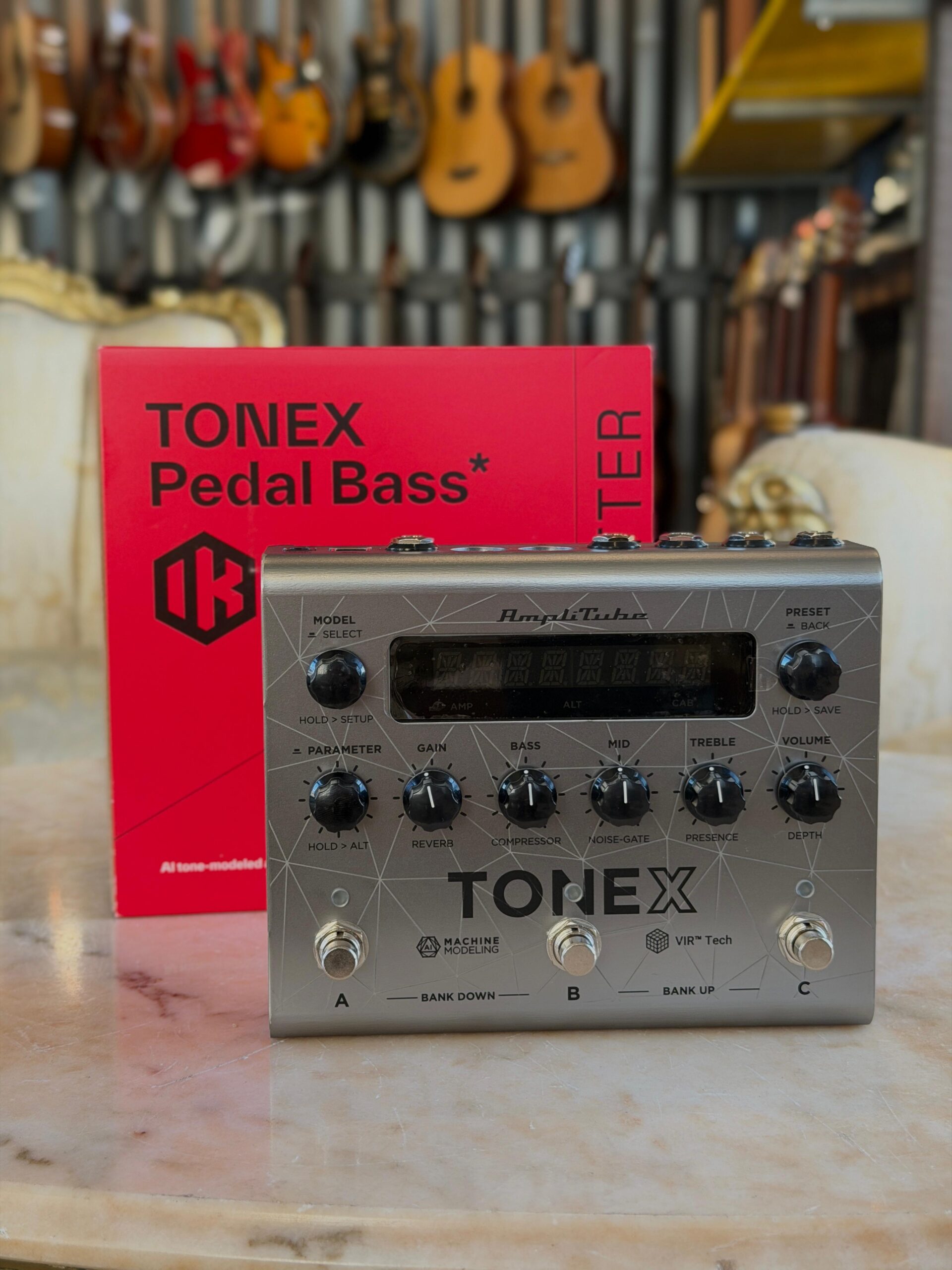 IK MULTIMEDIA ToneX Bass