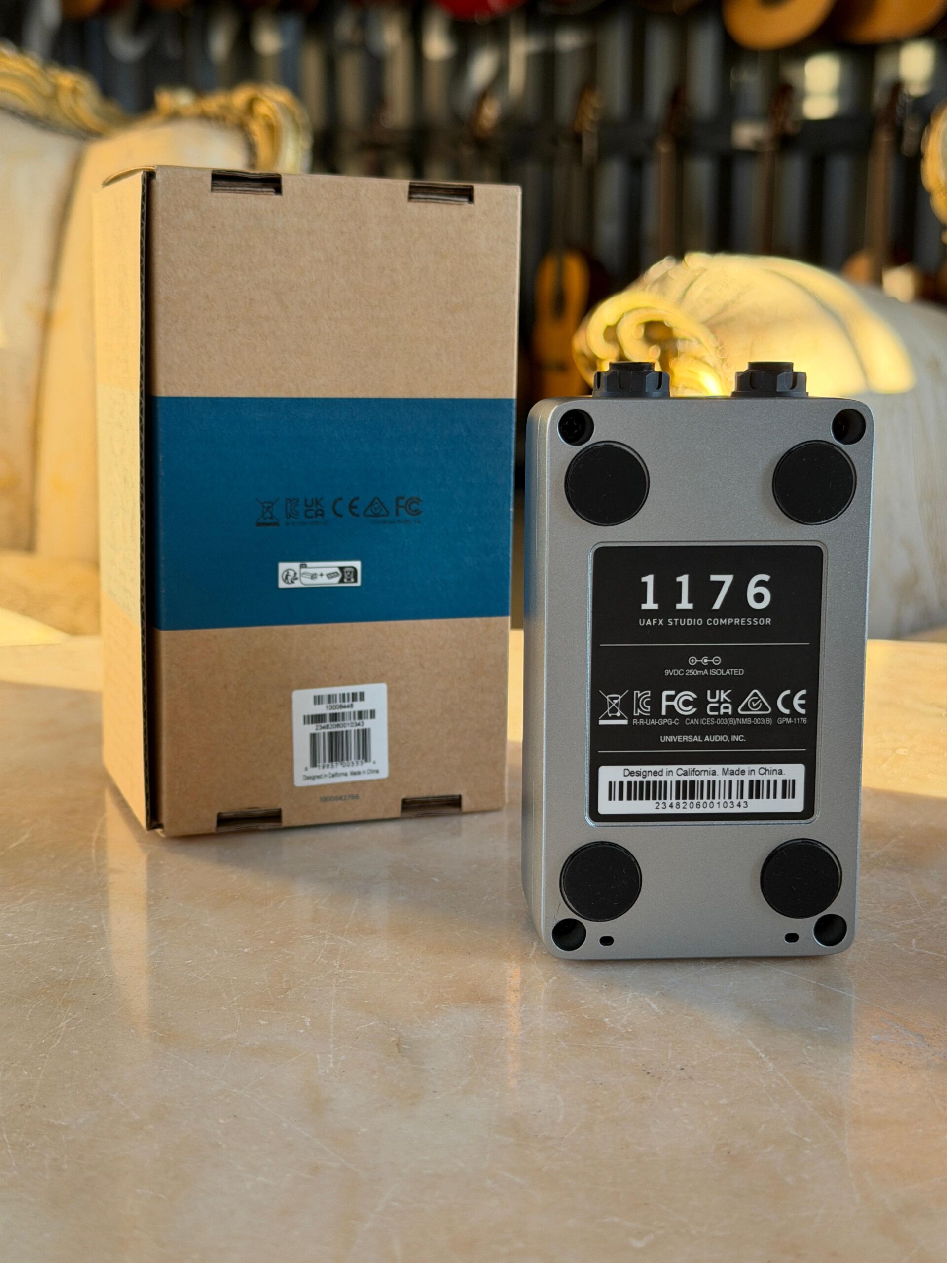 UNIVERSAL AUDIO UAFX 1176 Studio Compressor - immagine 3