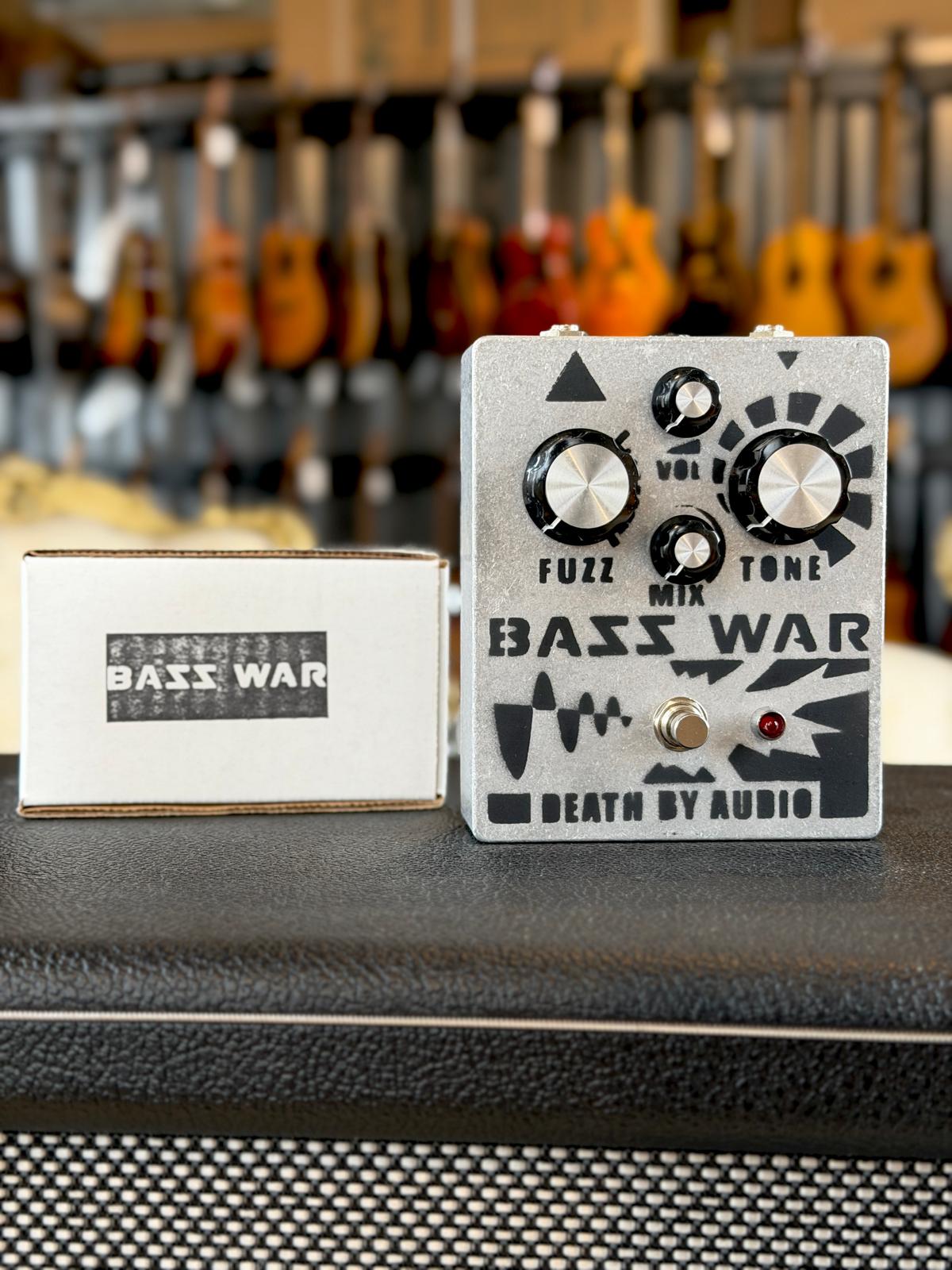 DEATH BY AUDIO Bass War