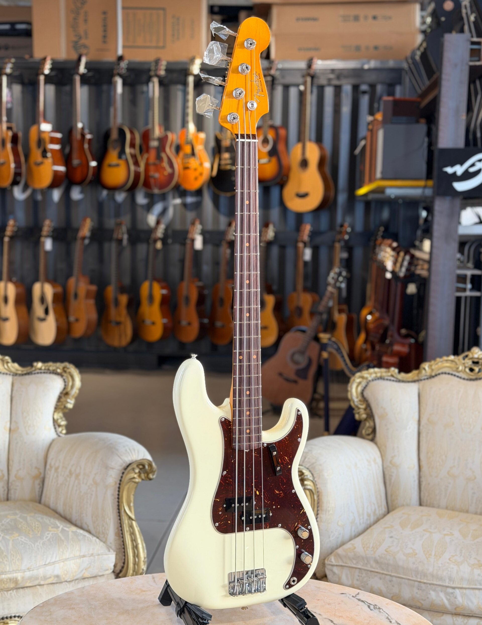 FENDER American Vintage II 1960 Precision Bass RW Olympic White