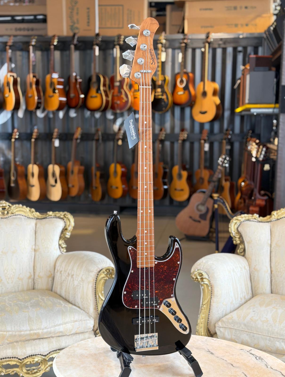 Sadowsky MetroExpress 21 Hyb PJ 4 BK