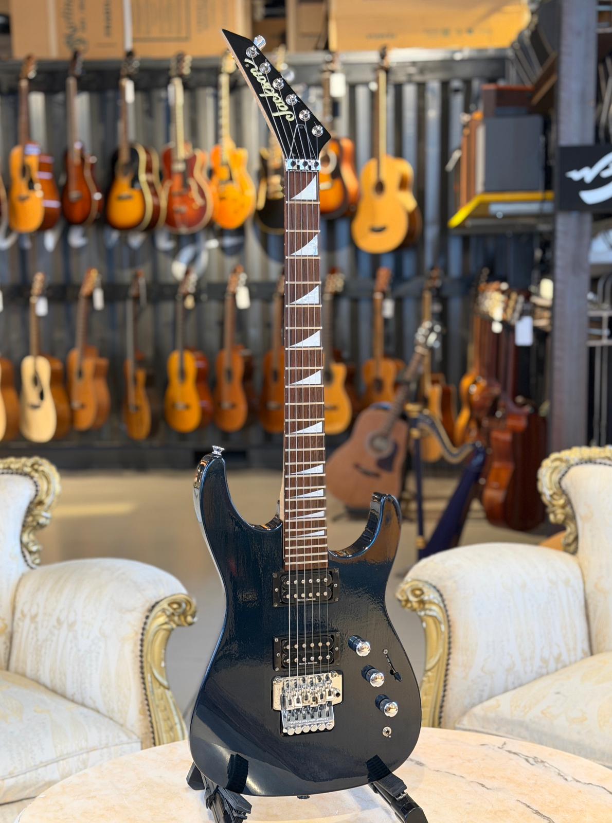 JACKSON Dinky Reverse Seymour Duncan Designed Floyd Rose MIJ 90s