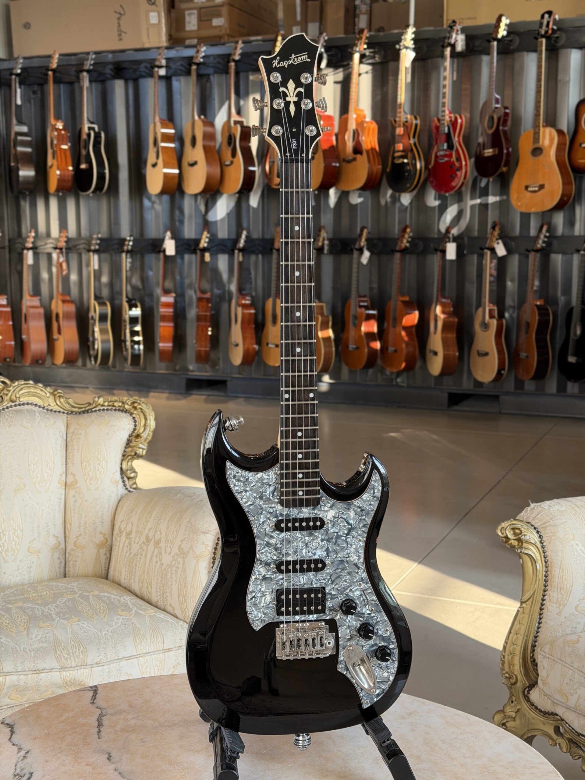 HAGSTROM F301 Black