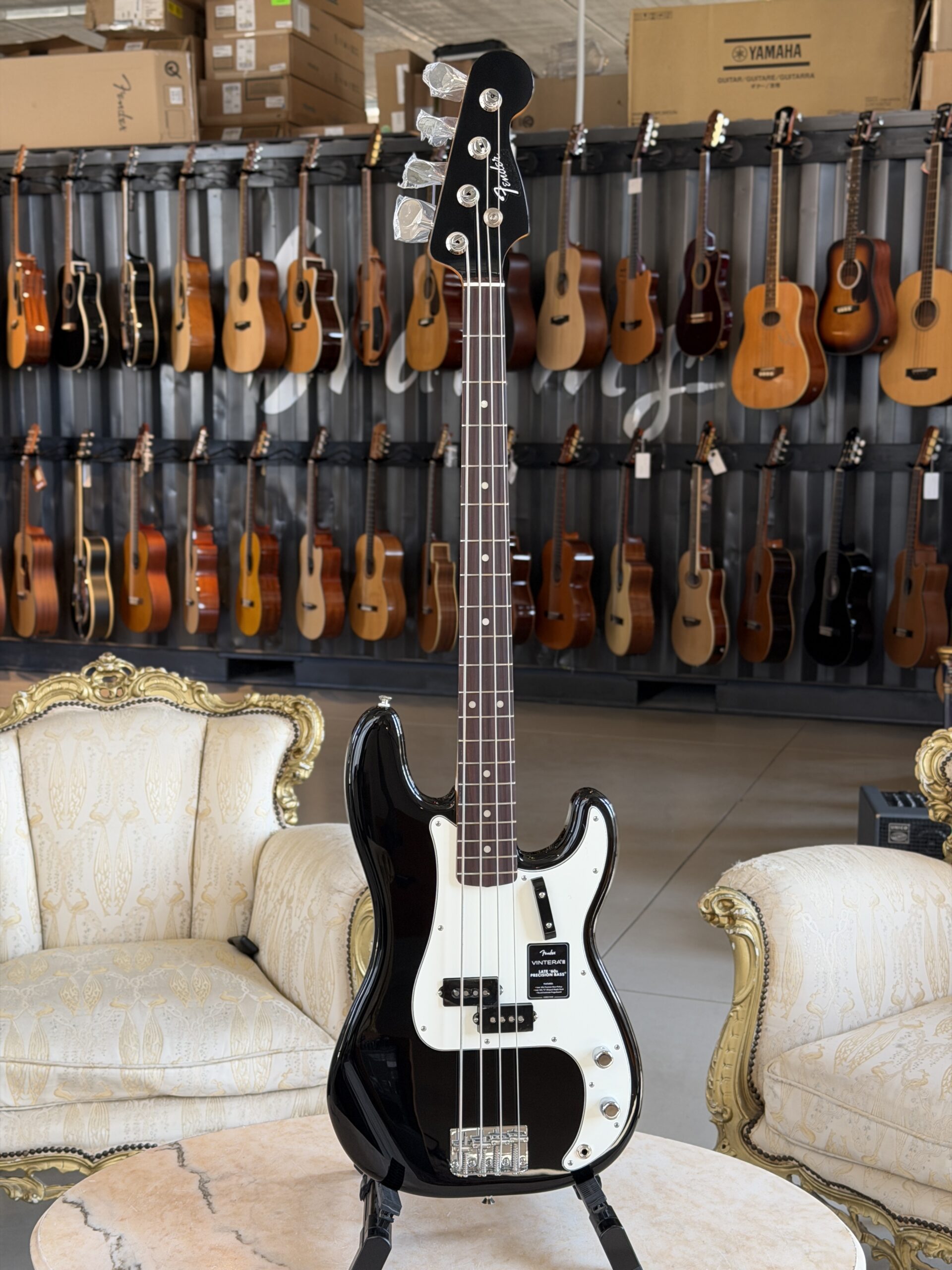 FENDER Vintera® III Late '60s Precision Bass