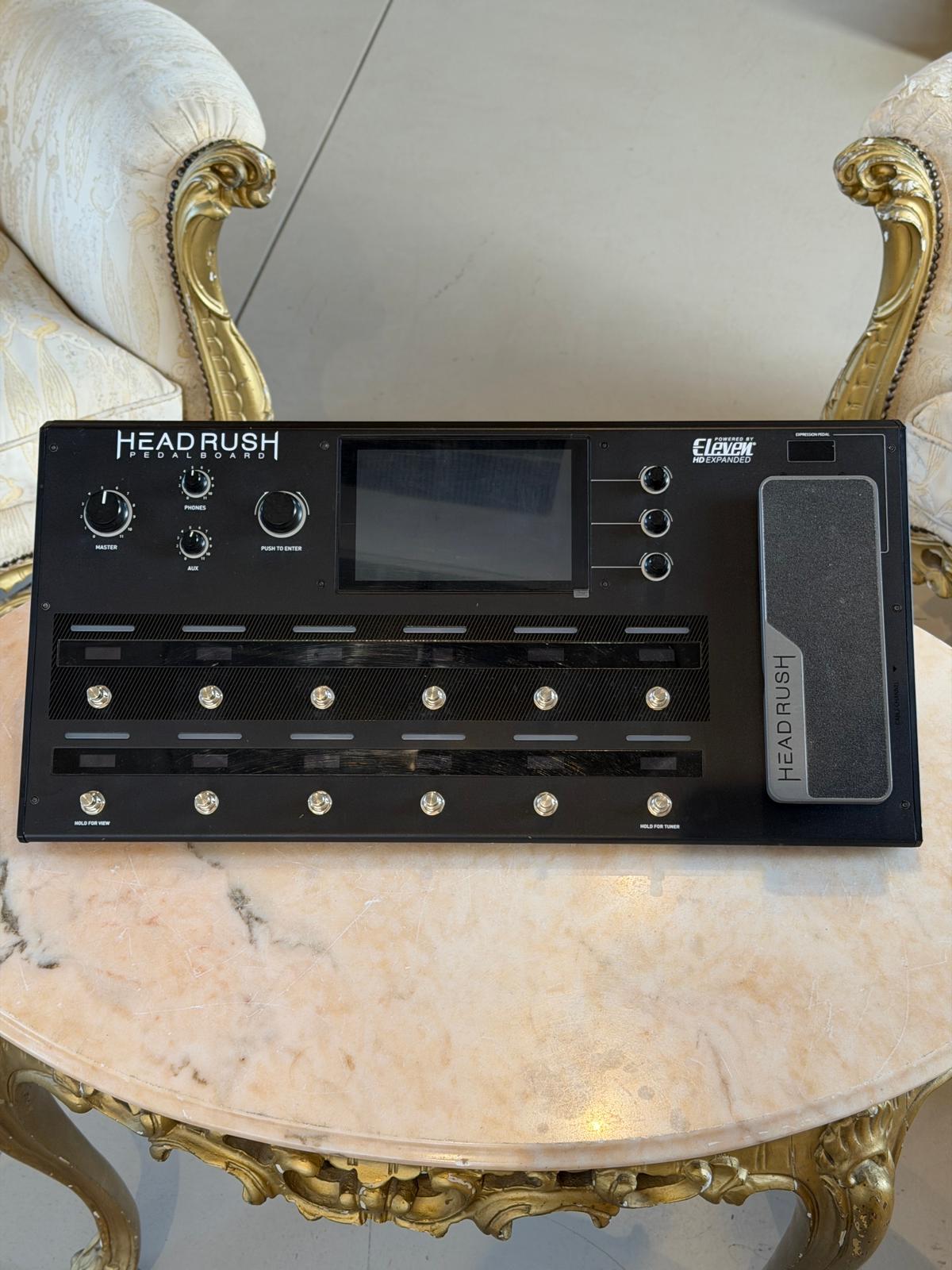 Headrush Pedalboard Eleven HD Expanted