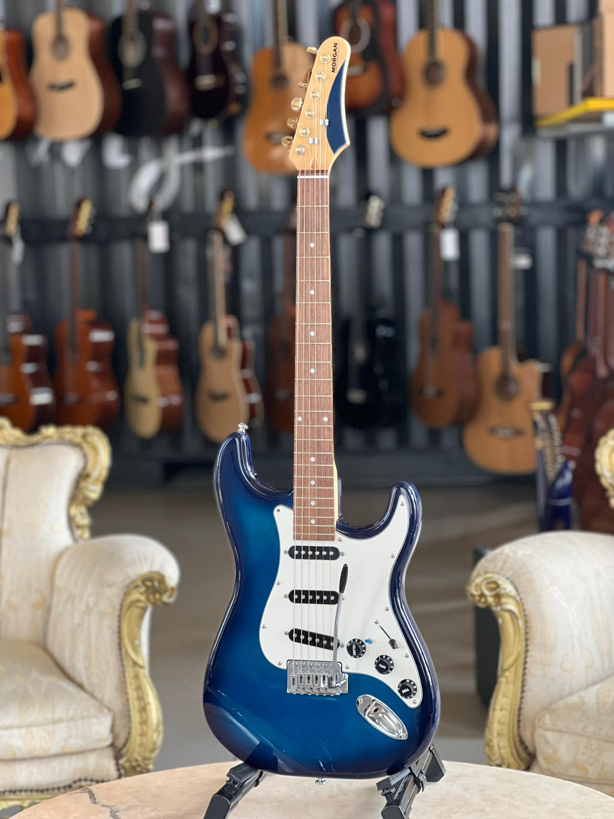 MORGAN Stratocaster Armas Guitar Company
