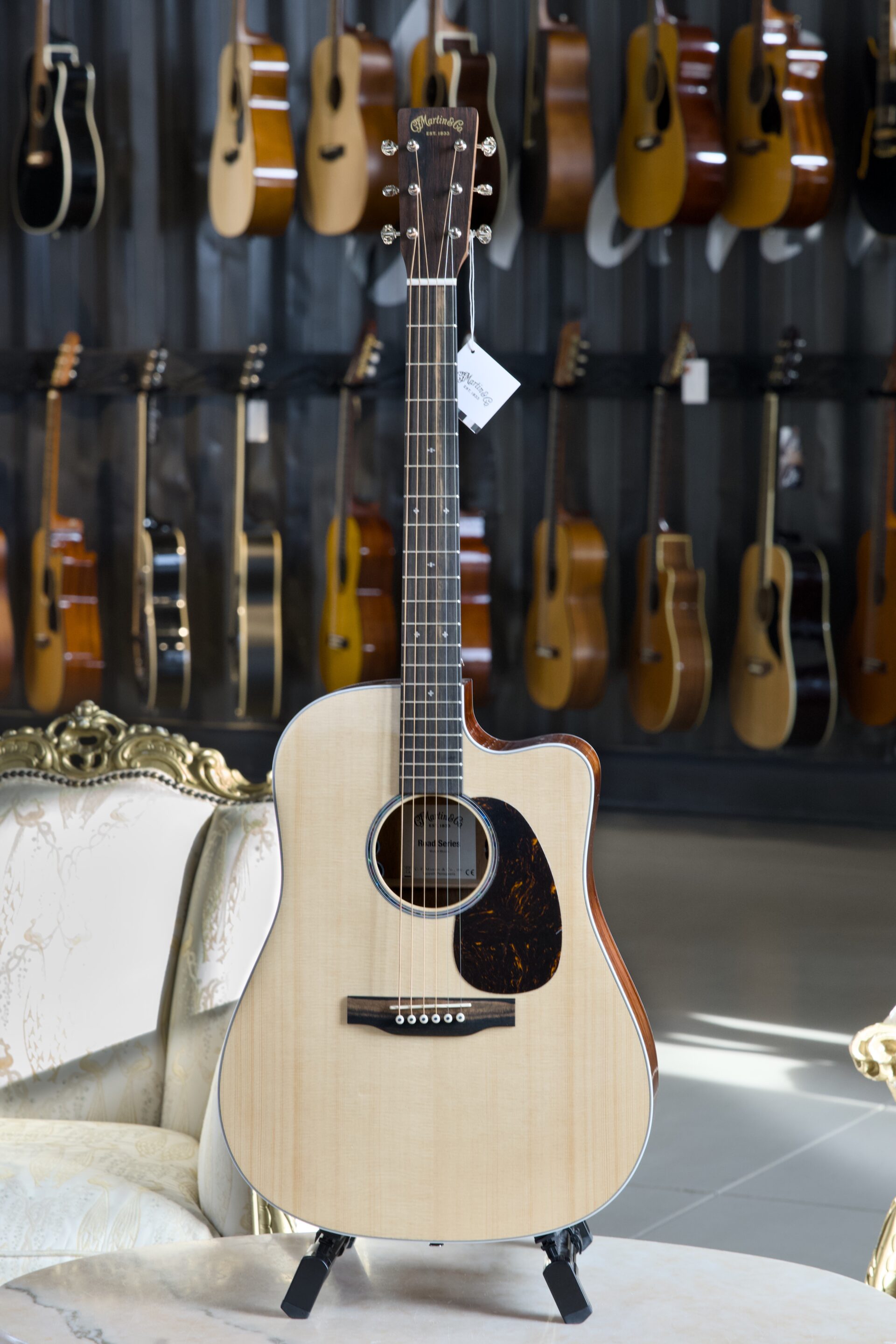 MARTIN DC-13e Modern