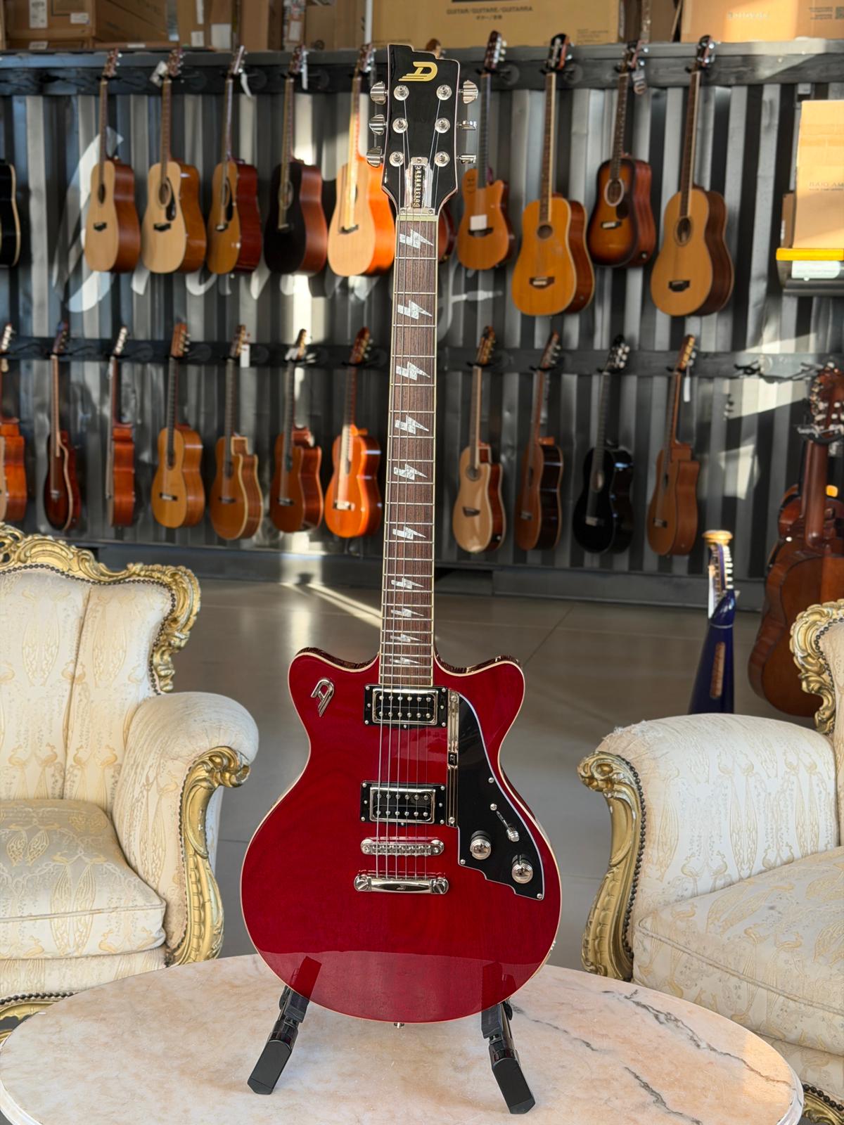 DUESENBERG Bonneville Red Cherry
