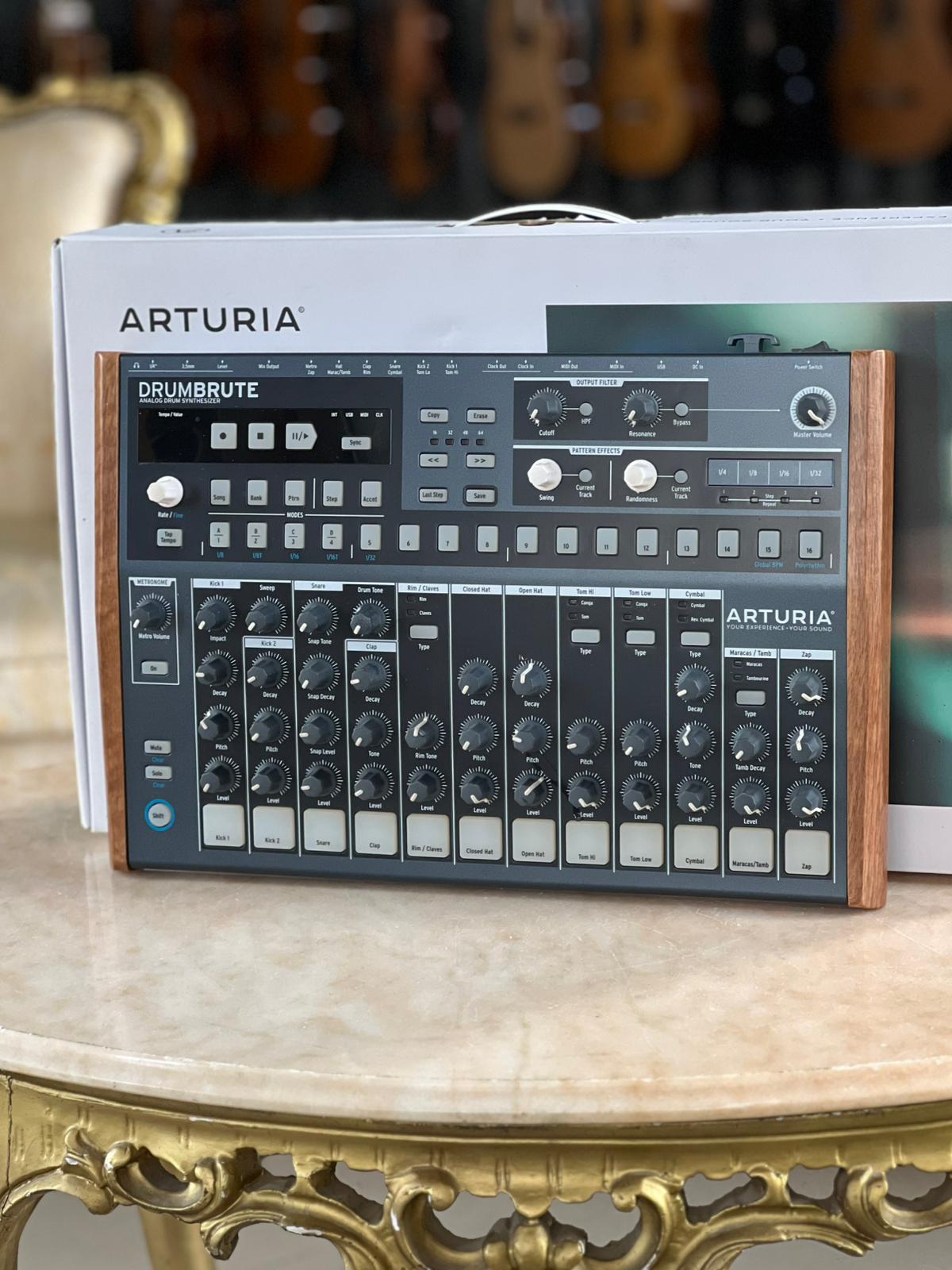 ARTURIA DrumBrute