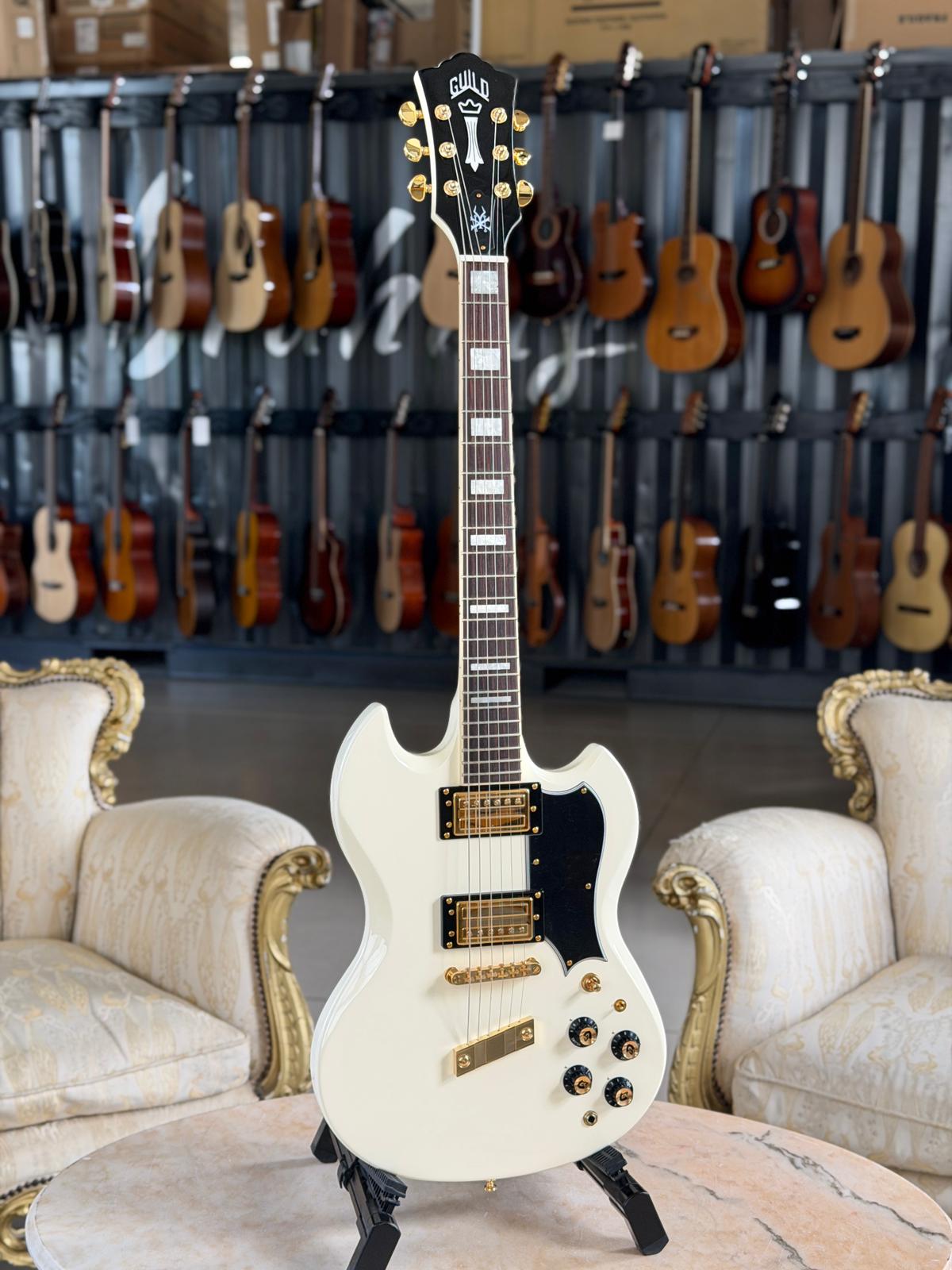 GUILD Polara Kim Thayil Vintage White