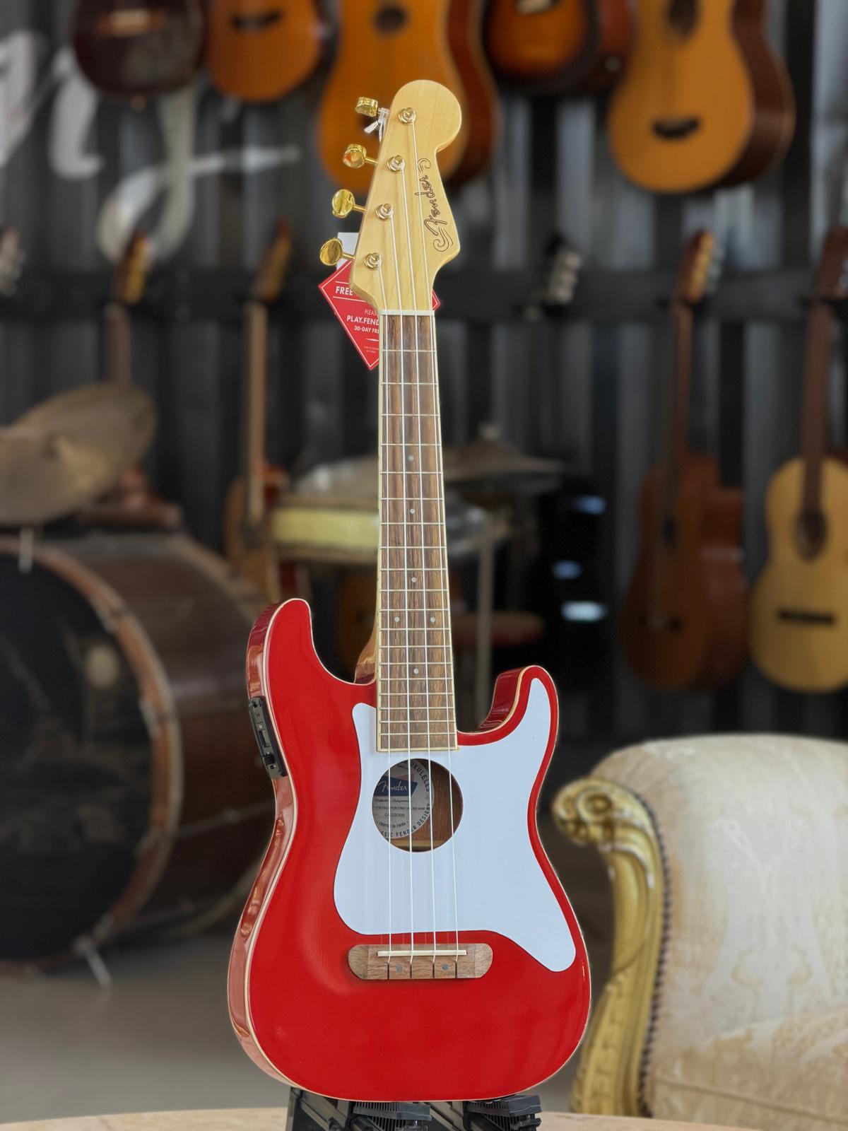 FENDER FSR Fullerton Strat Ukulele Fiesta Red