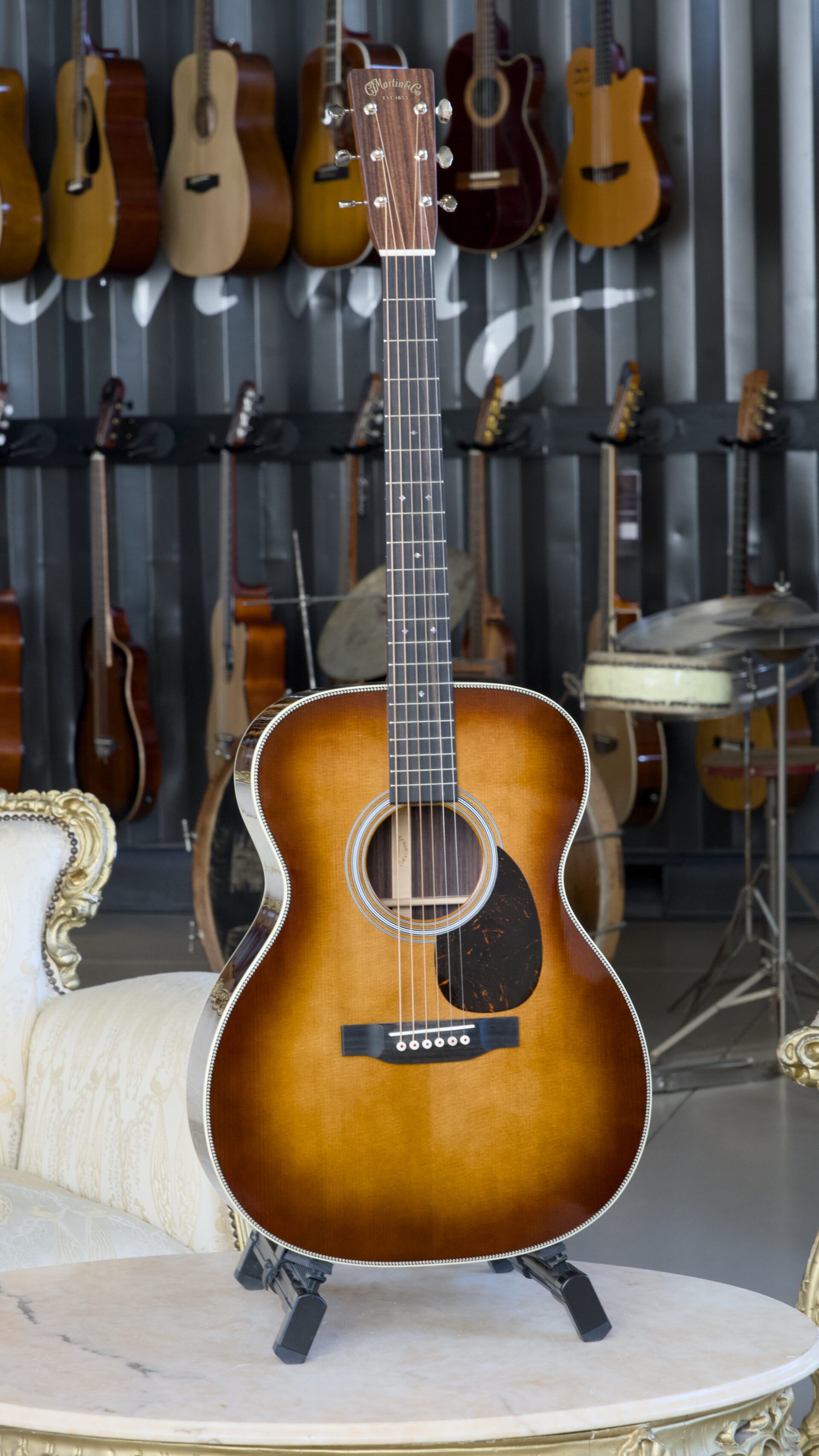 MARTIN Om-28 Ambertone (2025)