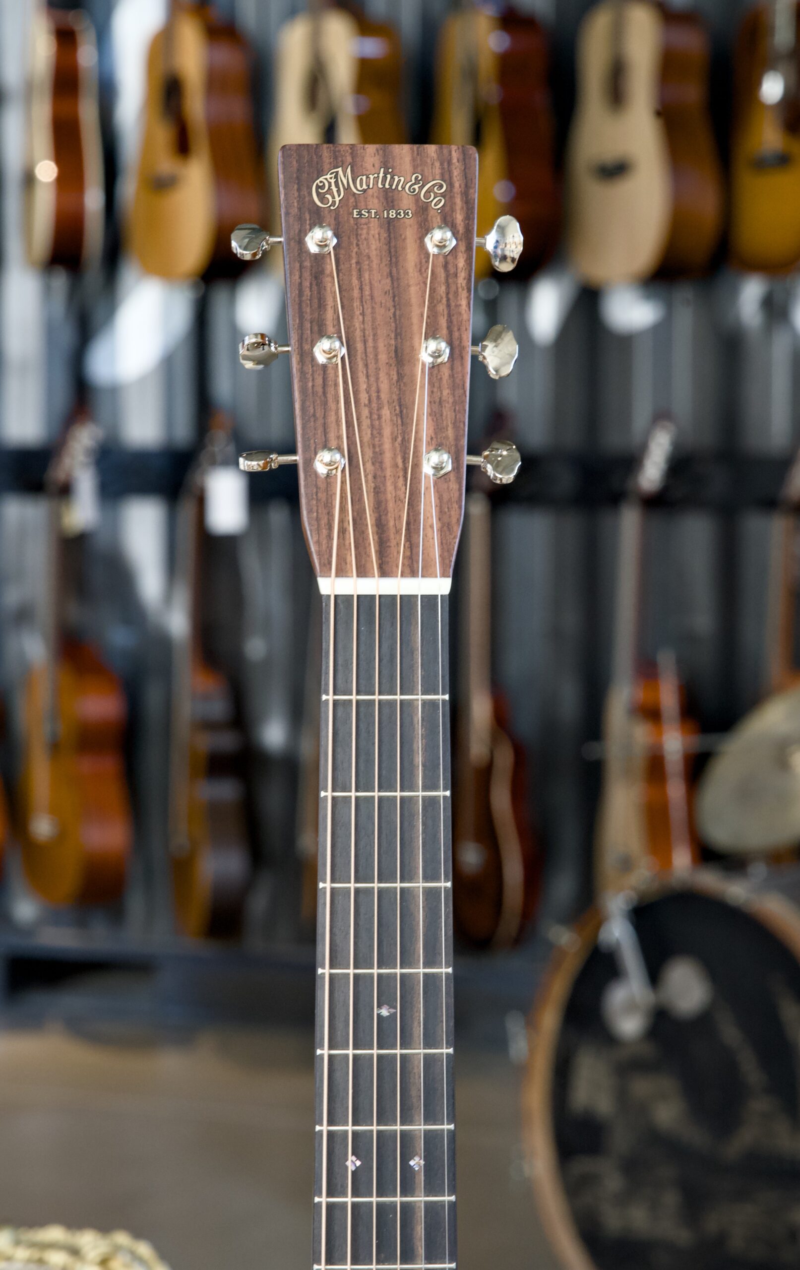 MARTIN Om-28 Ambertone (2025) - immagine 3