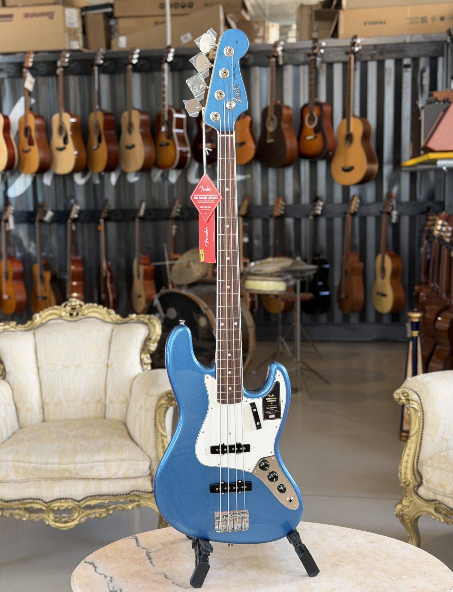 FENDER American Vintage II 1966 Jazz Bass