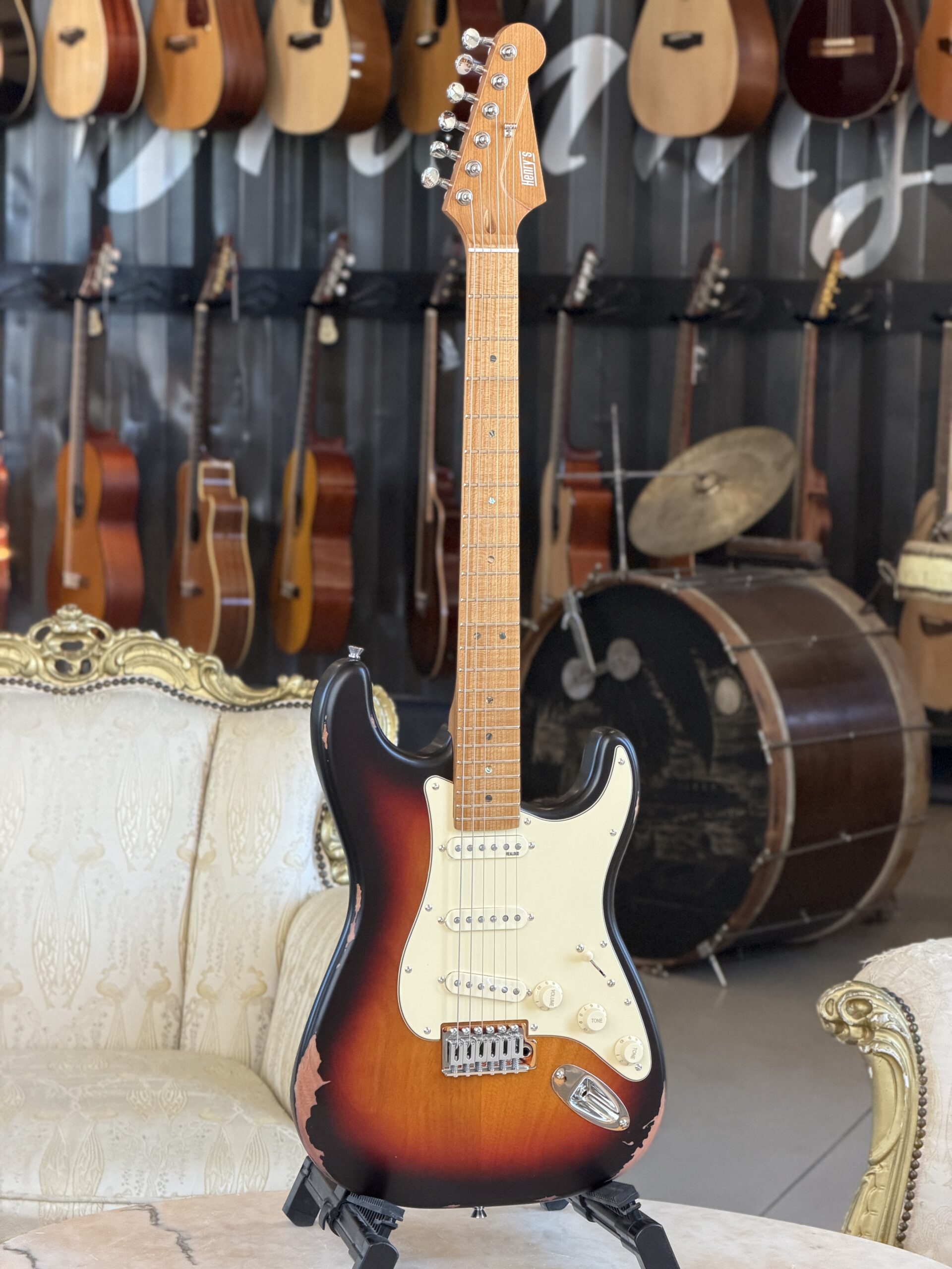 HENRY’S Destiny II Aged ST-2N Infinity - Sunburst Aged