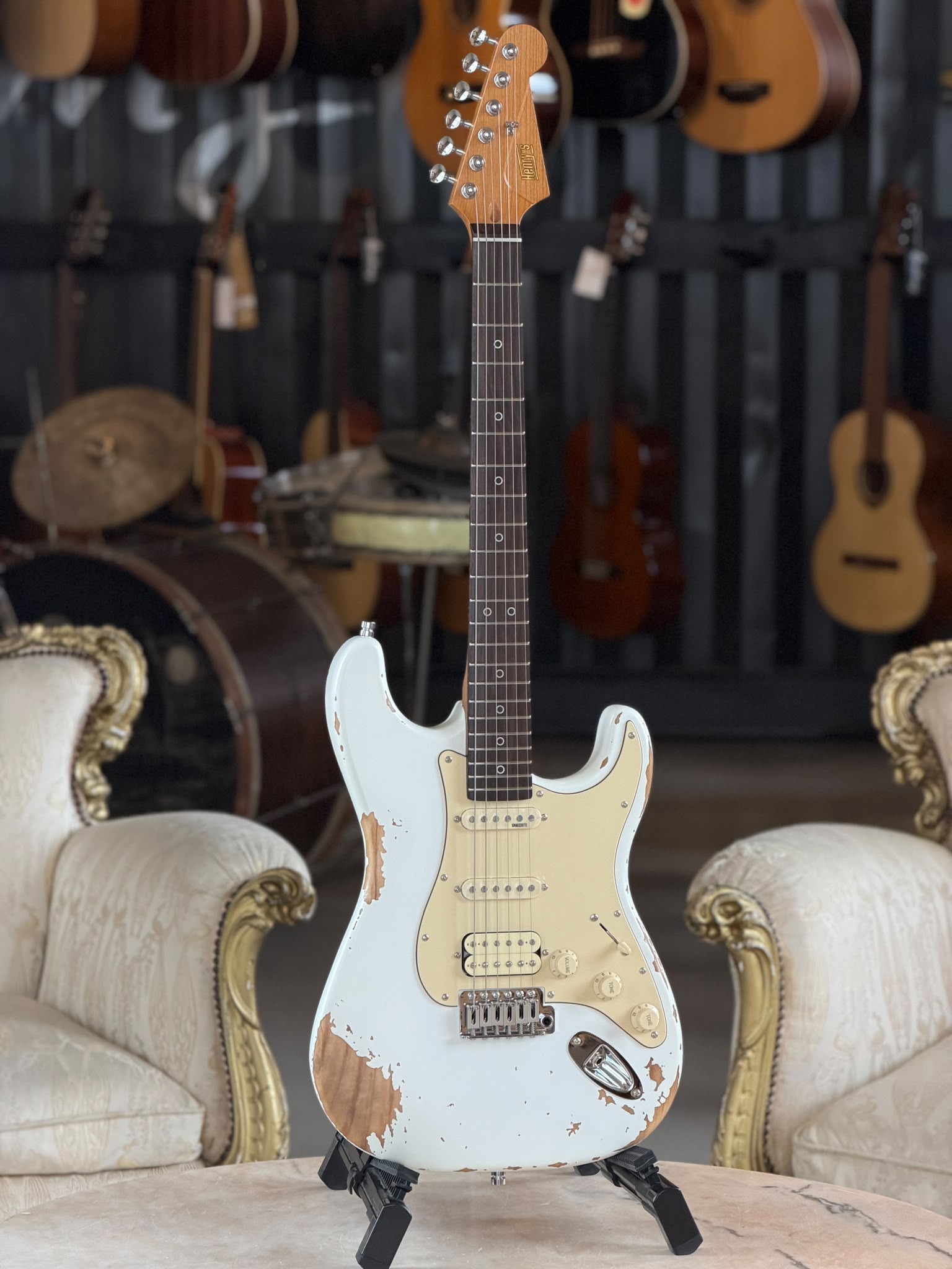 HENRY’S Snake II Aged ST-1N Rattle - White Aged