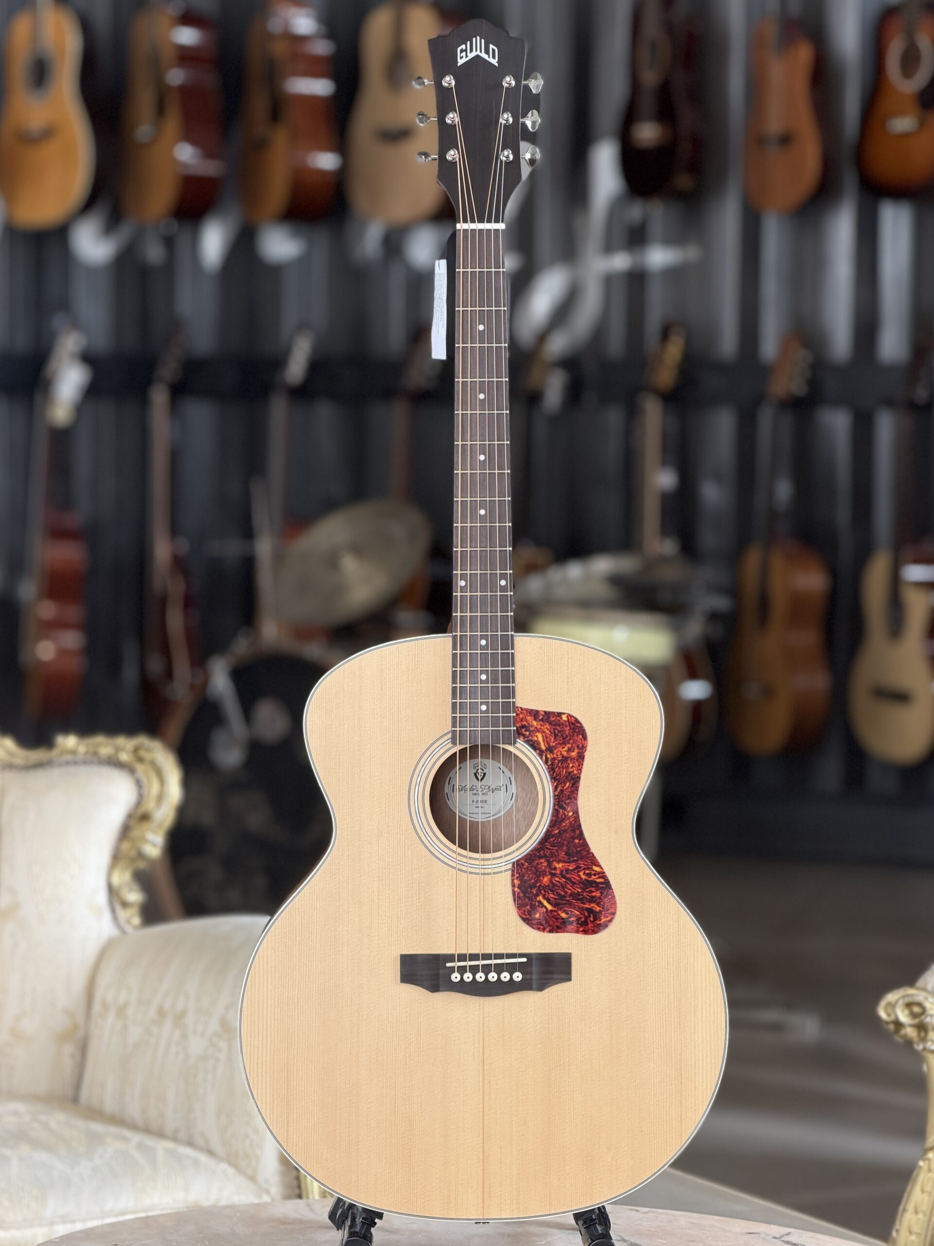 GUILD F-240E Natural Satin