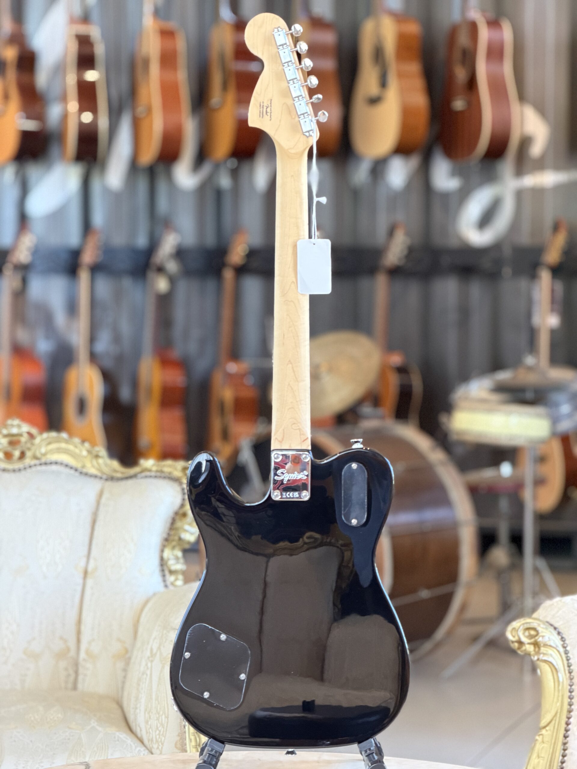 SQUIER Paranormal Troublemaker Telecaster Deluxe Bigsby Black - immagine 5