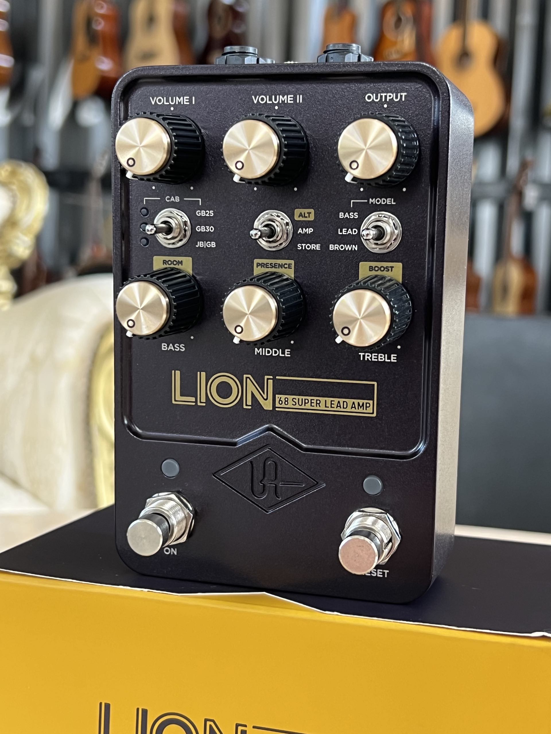 UNIVERSAL AUDIO Lion '65 Super Lead Amp
