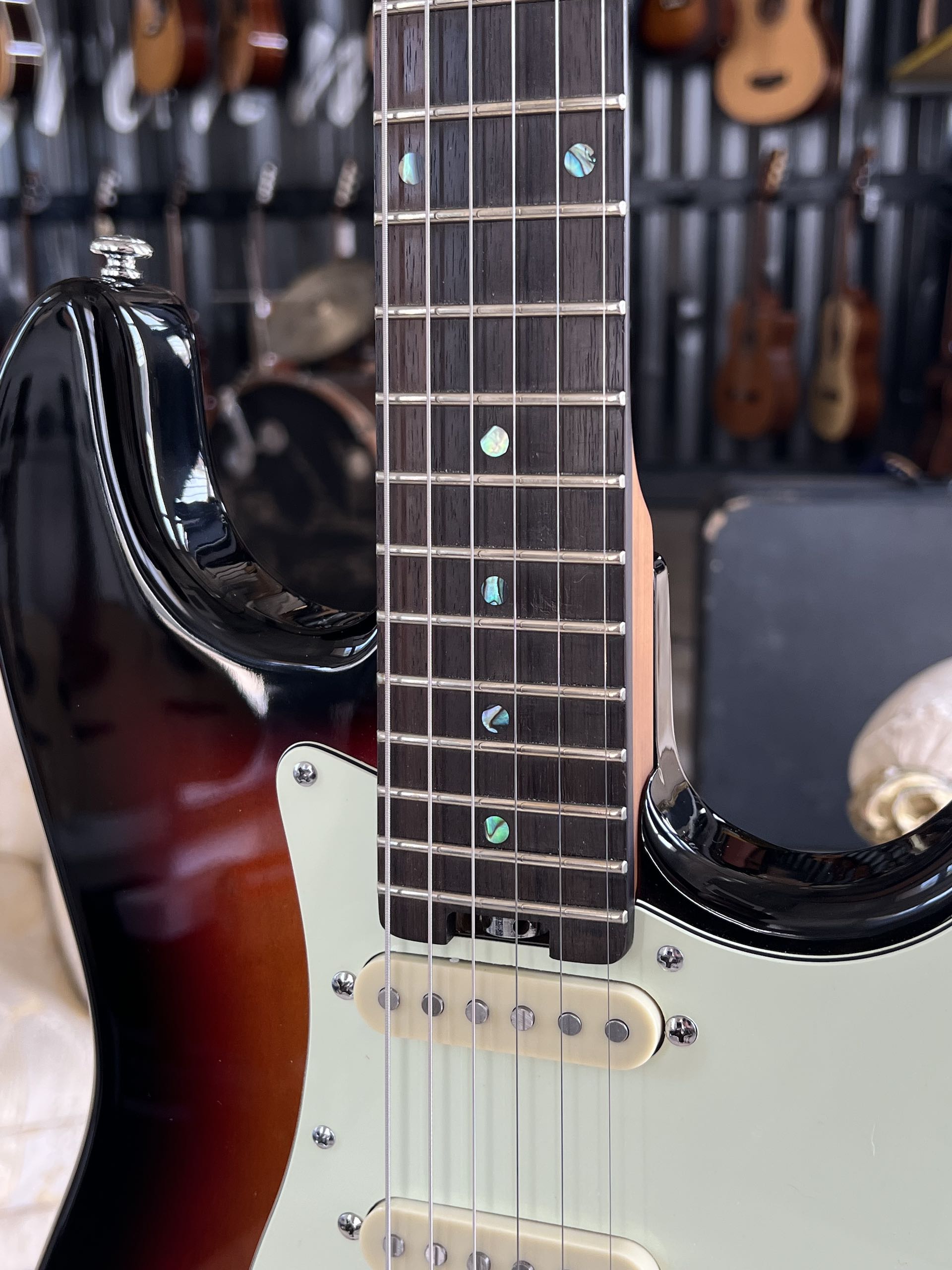 SCHECTER Route 66 Williams HSS 3-Tone Sunburst - immagine 4