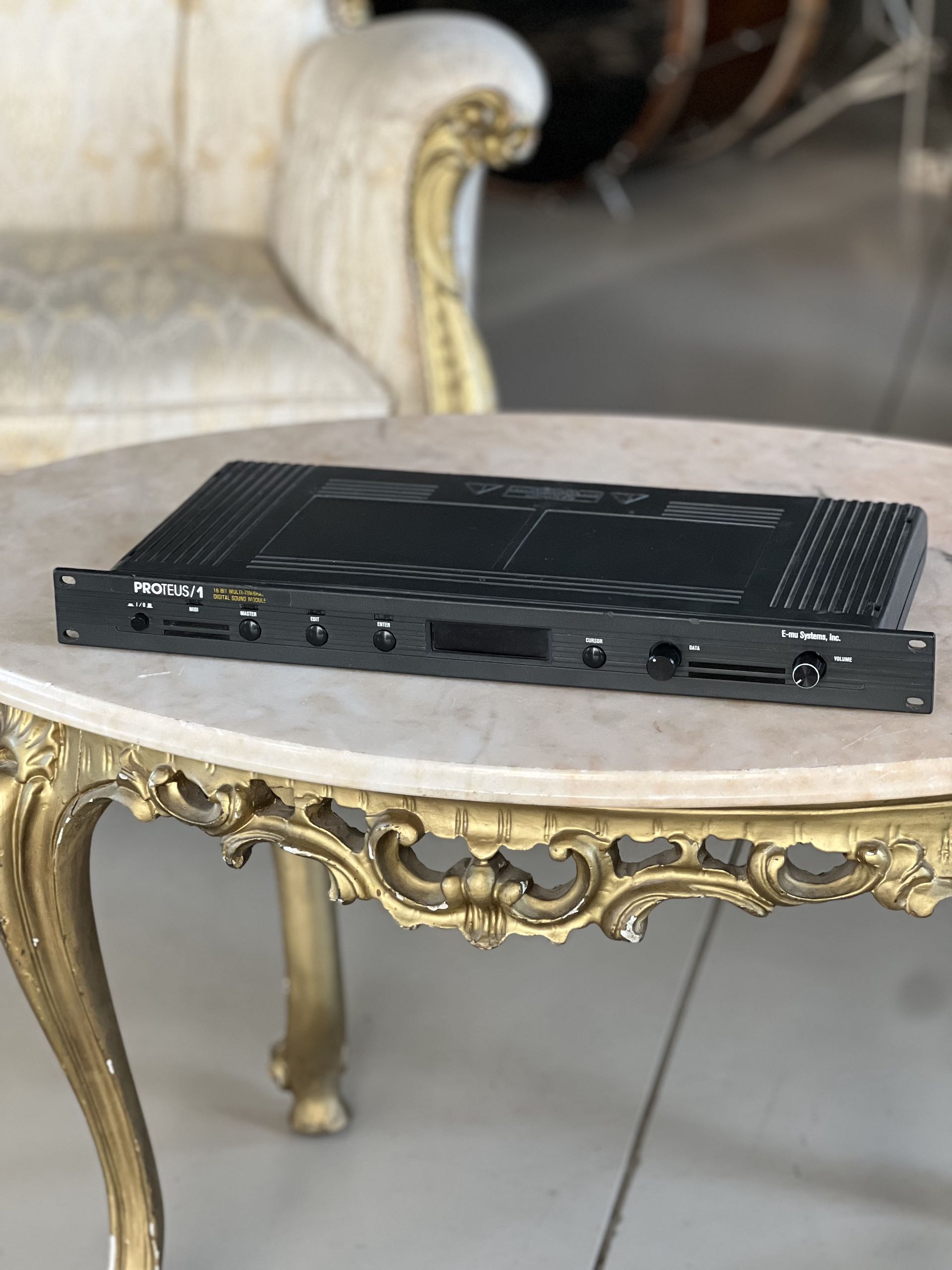 E-mu System, Inc. - PROTEUS/1 - Model 9010 - 16 Bit Multi Timbral Digital Sound Module