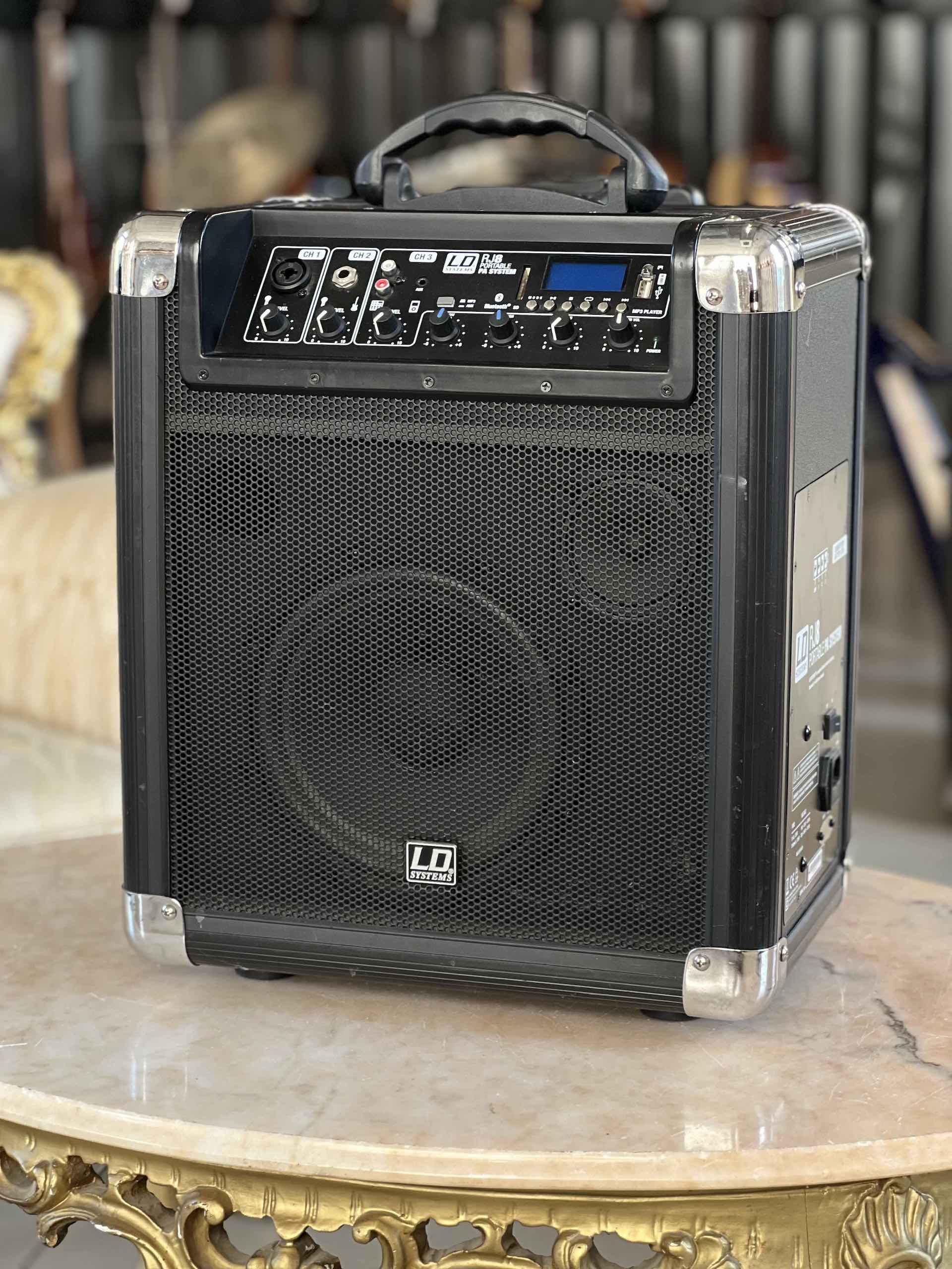 LD SYSTEMS RoadJack 8 + Original Cover