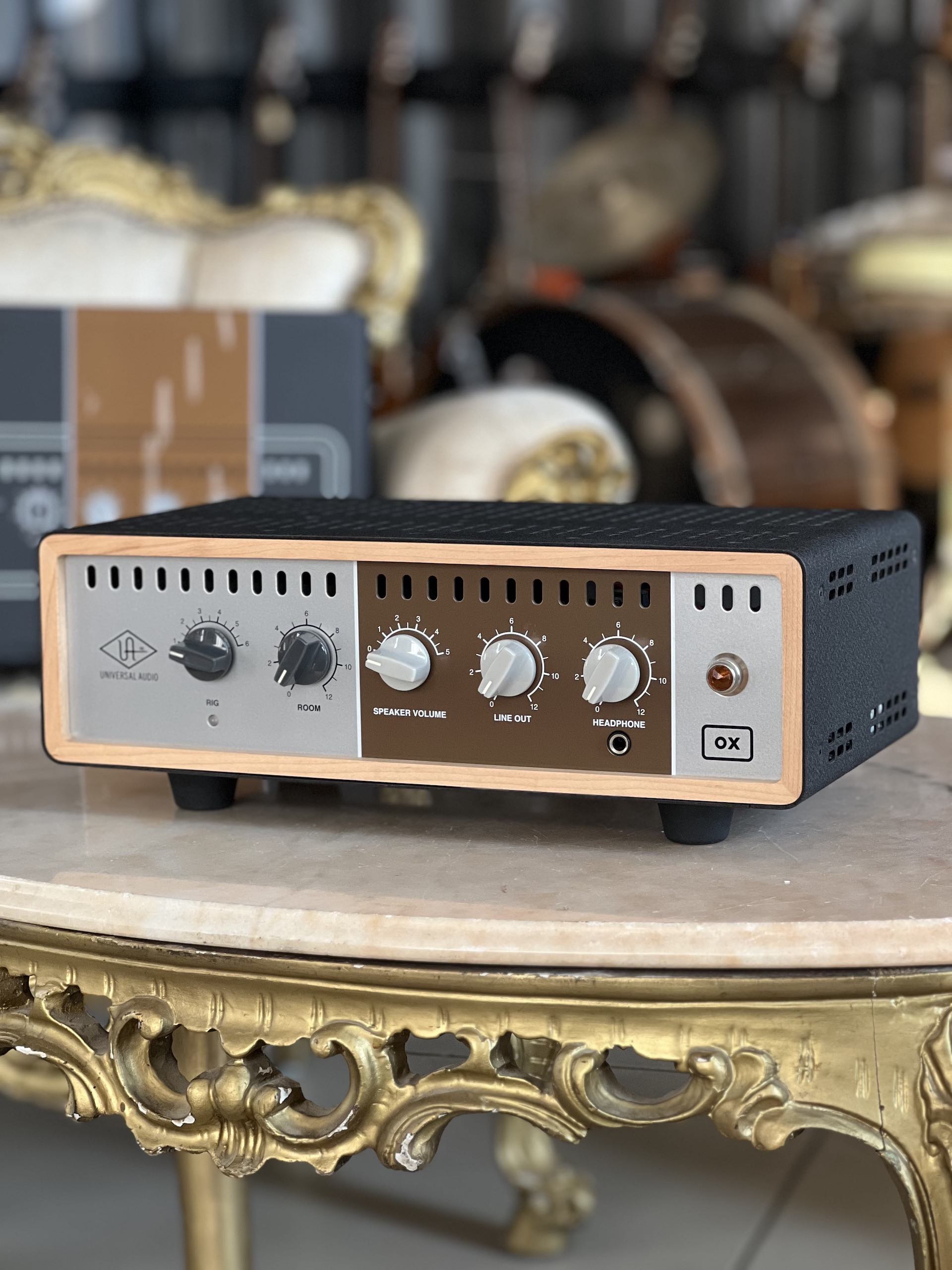 UNIVERSAL AUDIO UAFX OX Amp Top Box