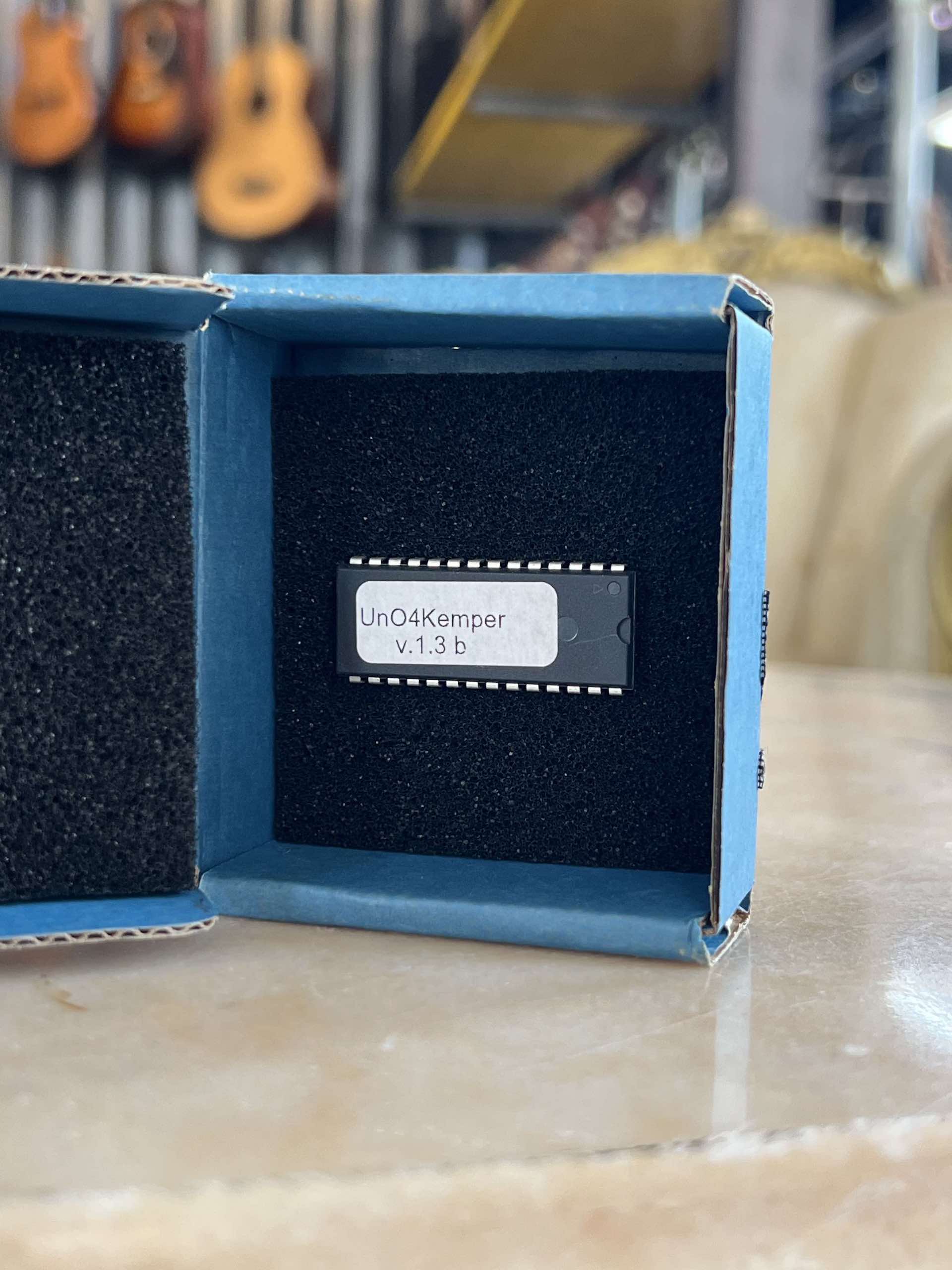 UnO4Kemper v.1.3 b - Behringer FCB1010 Kemper Chip