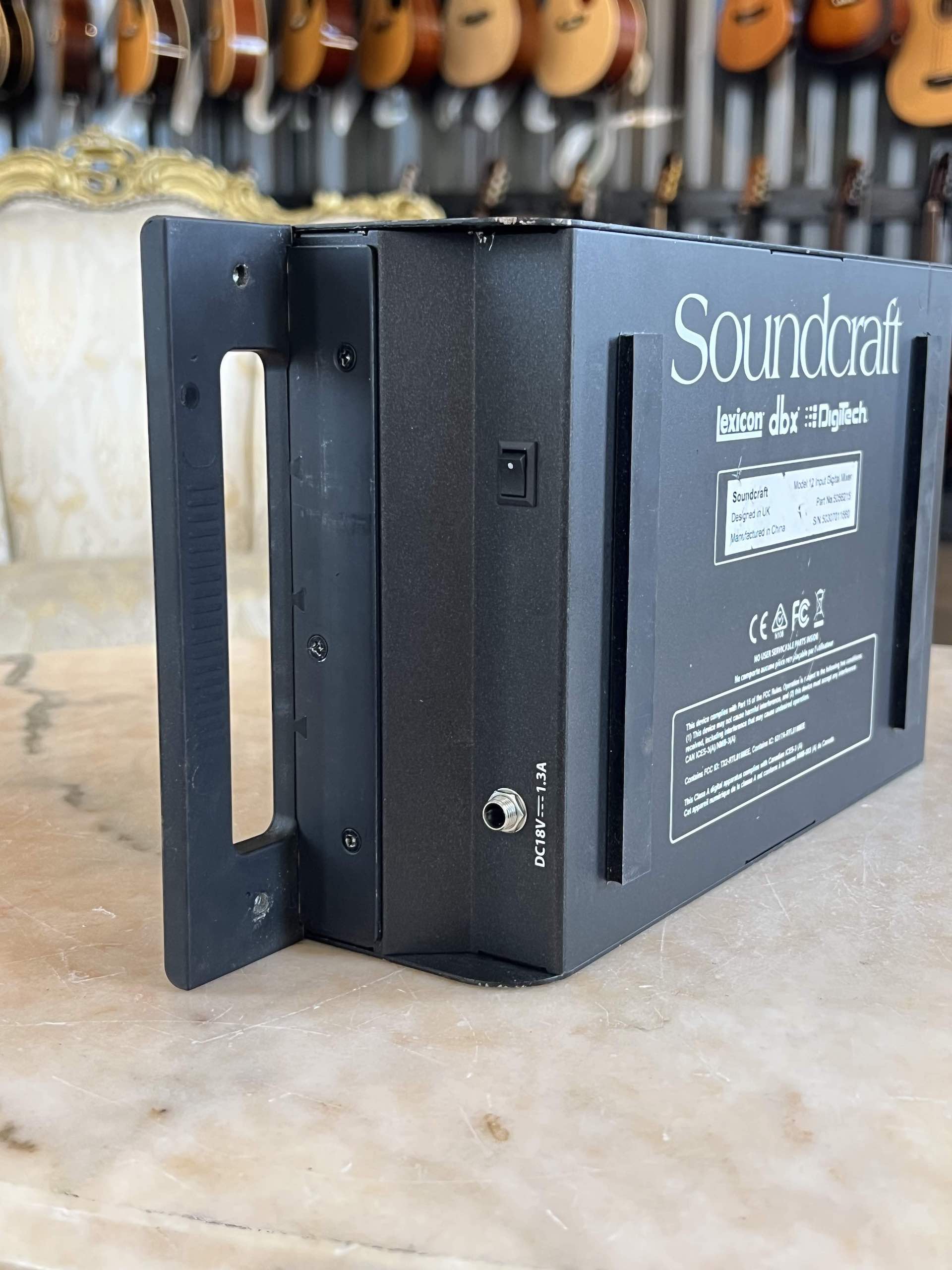 SOUNDCRAFT Ui12 - immagine 2