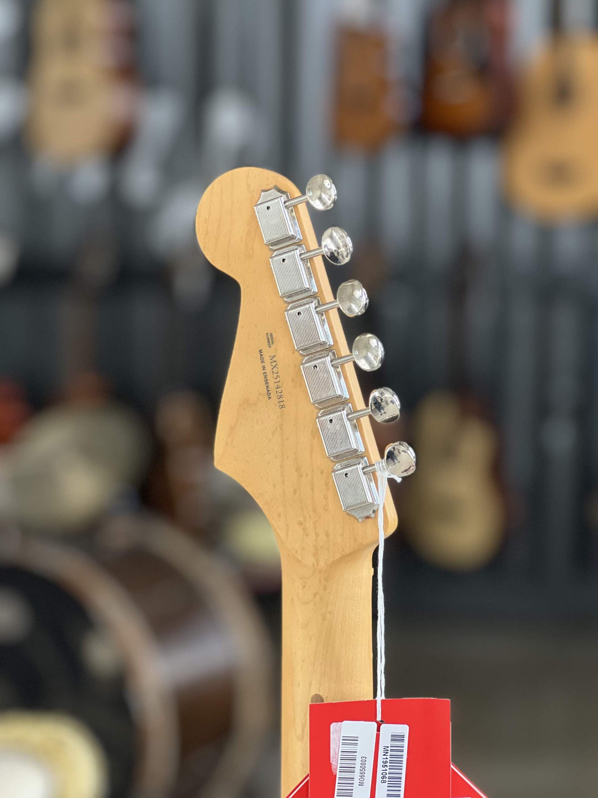 Fender Player II Strat HSS MN Transparent Mocha Burst - immagine 4