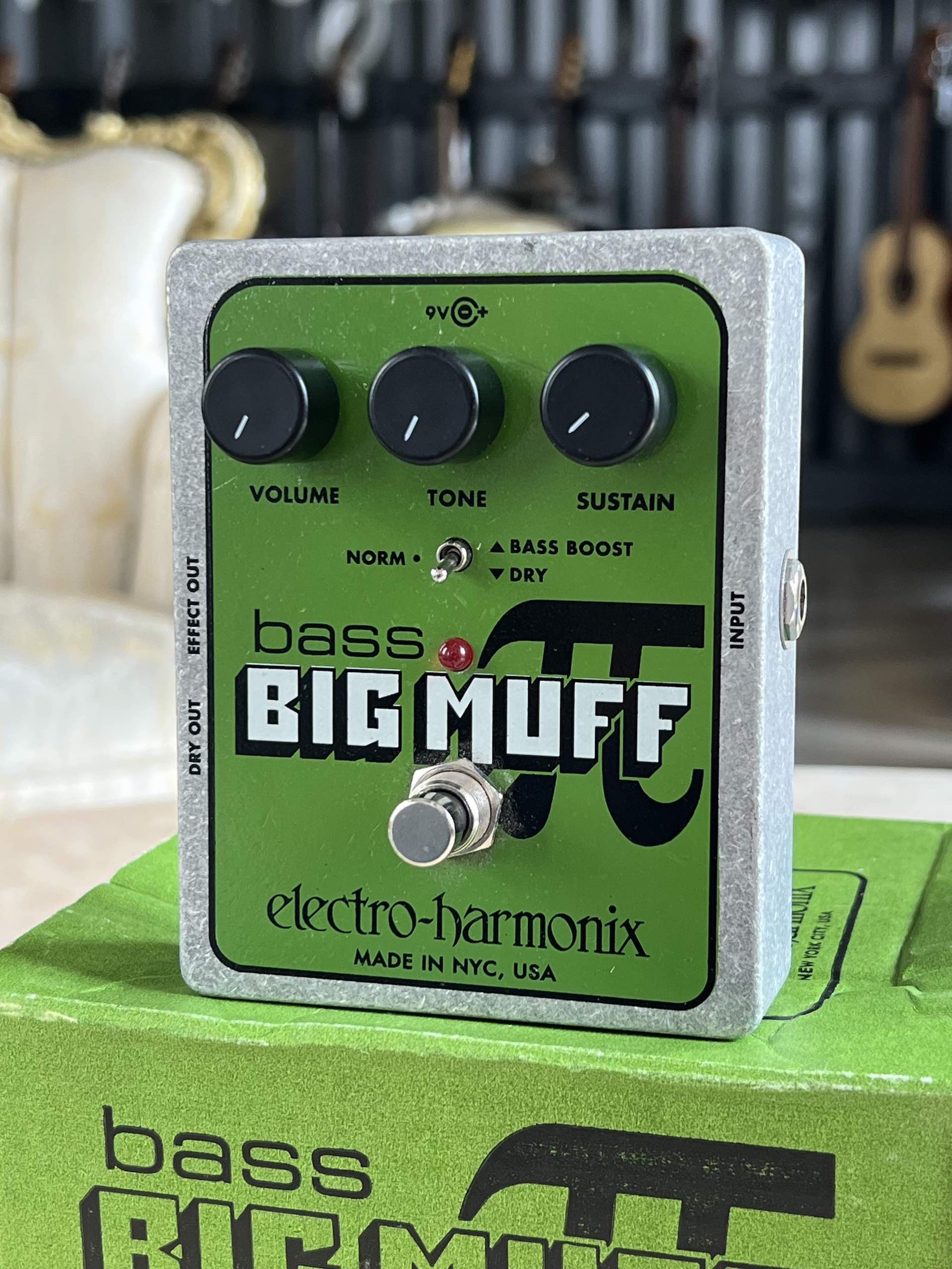 ELECTRO HARMONIX Bass Big Muff Pi