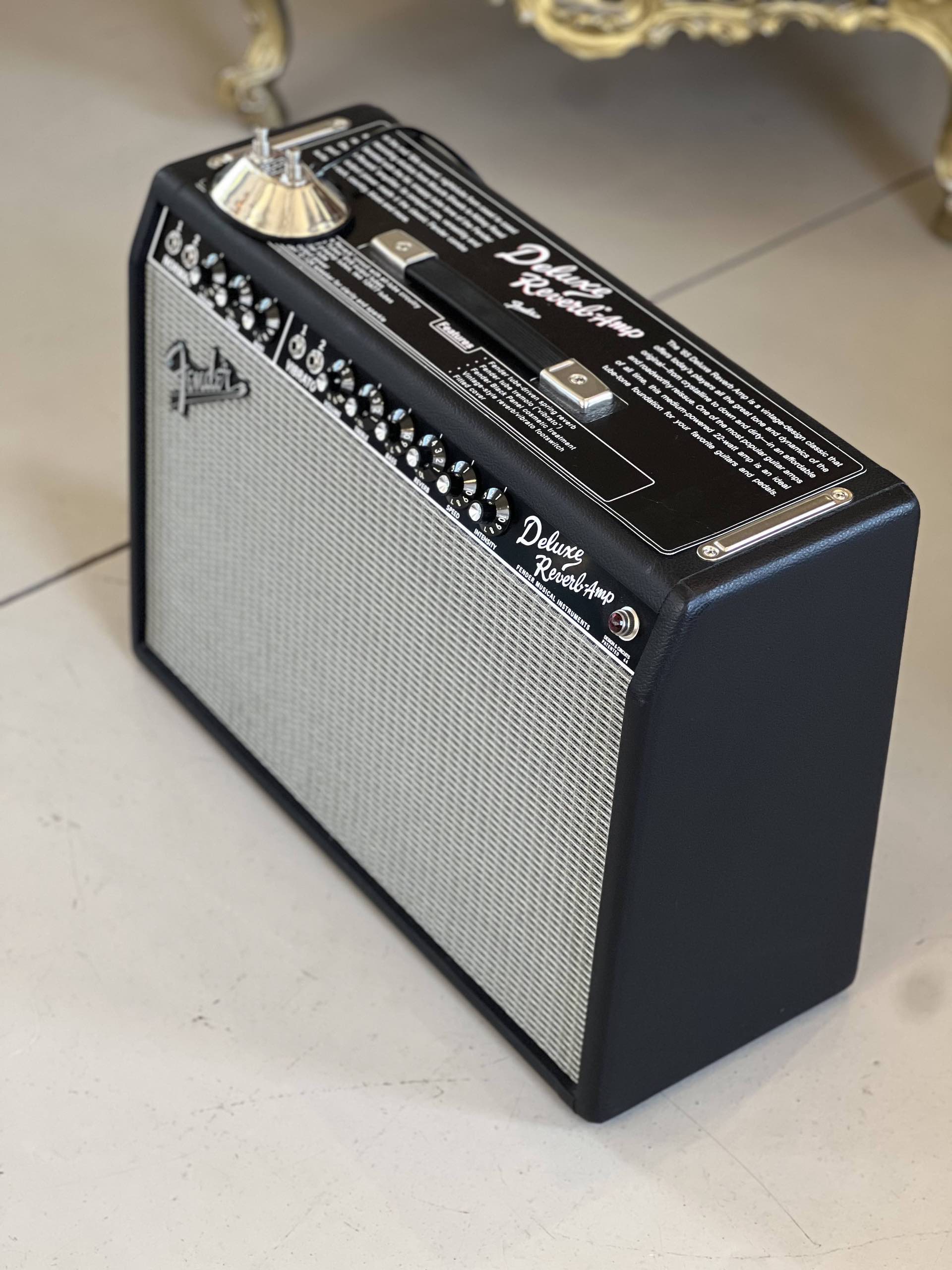 Fender 65 Deluxe Reverb - immagine 2