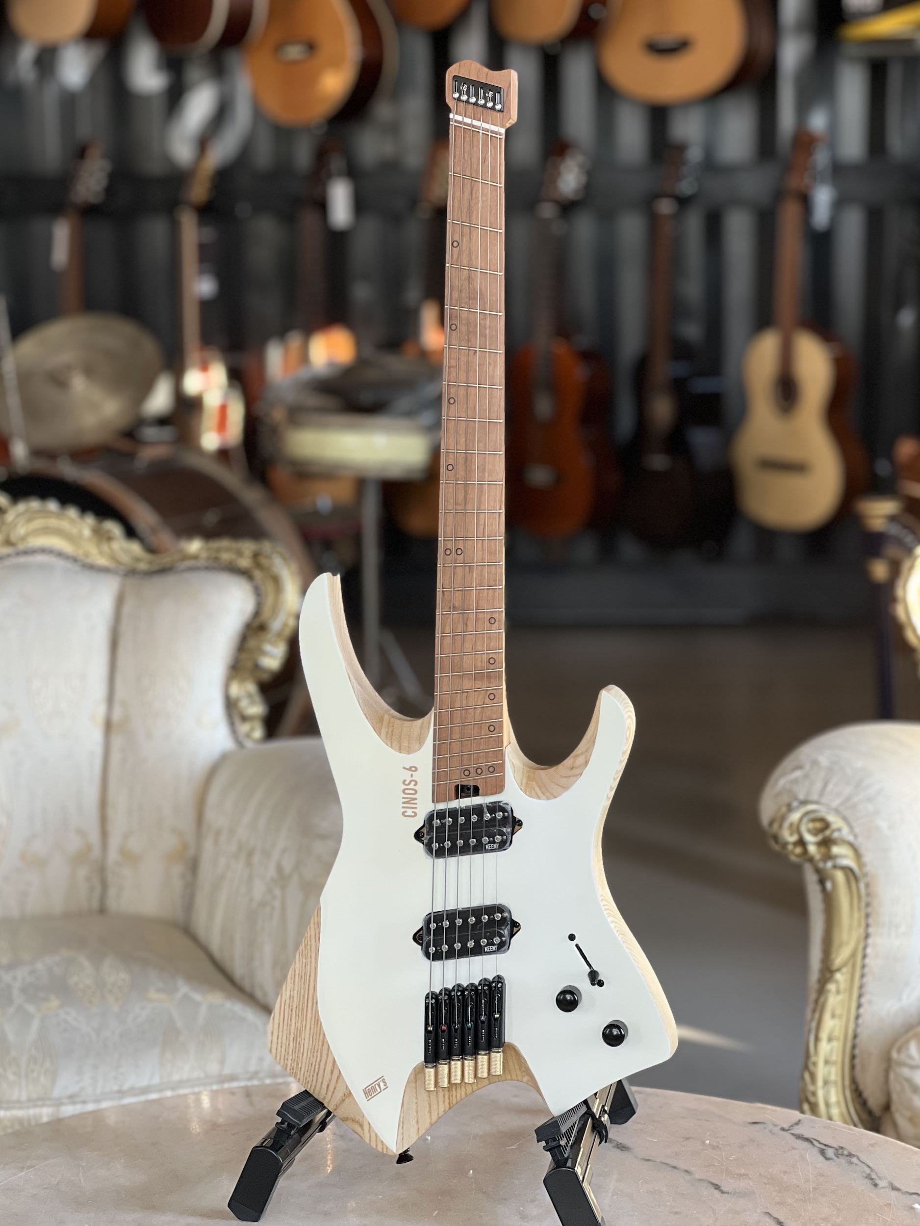 Henry's Cinos HG6-P Pure - White - Headless