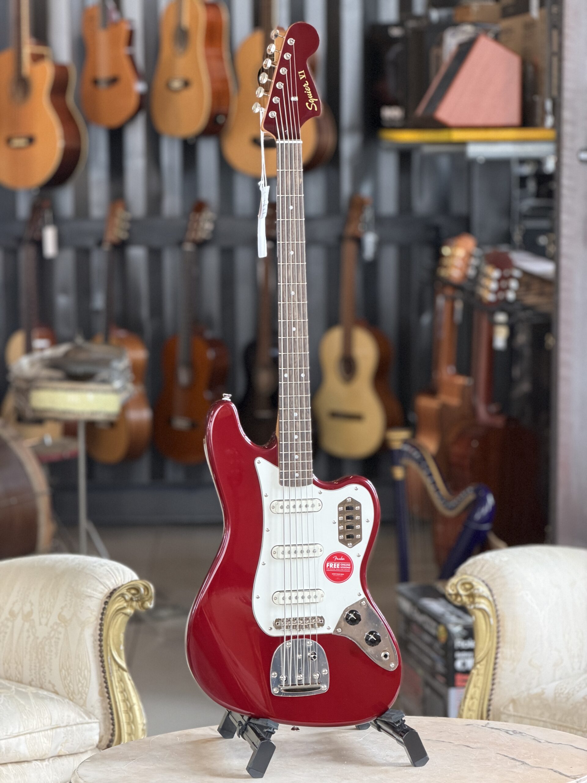 Squier Limited Edition Classic Vibe Bass VI Candy Apple Red