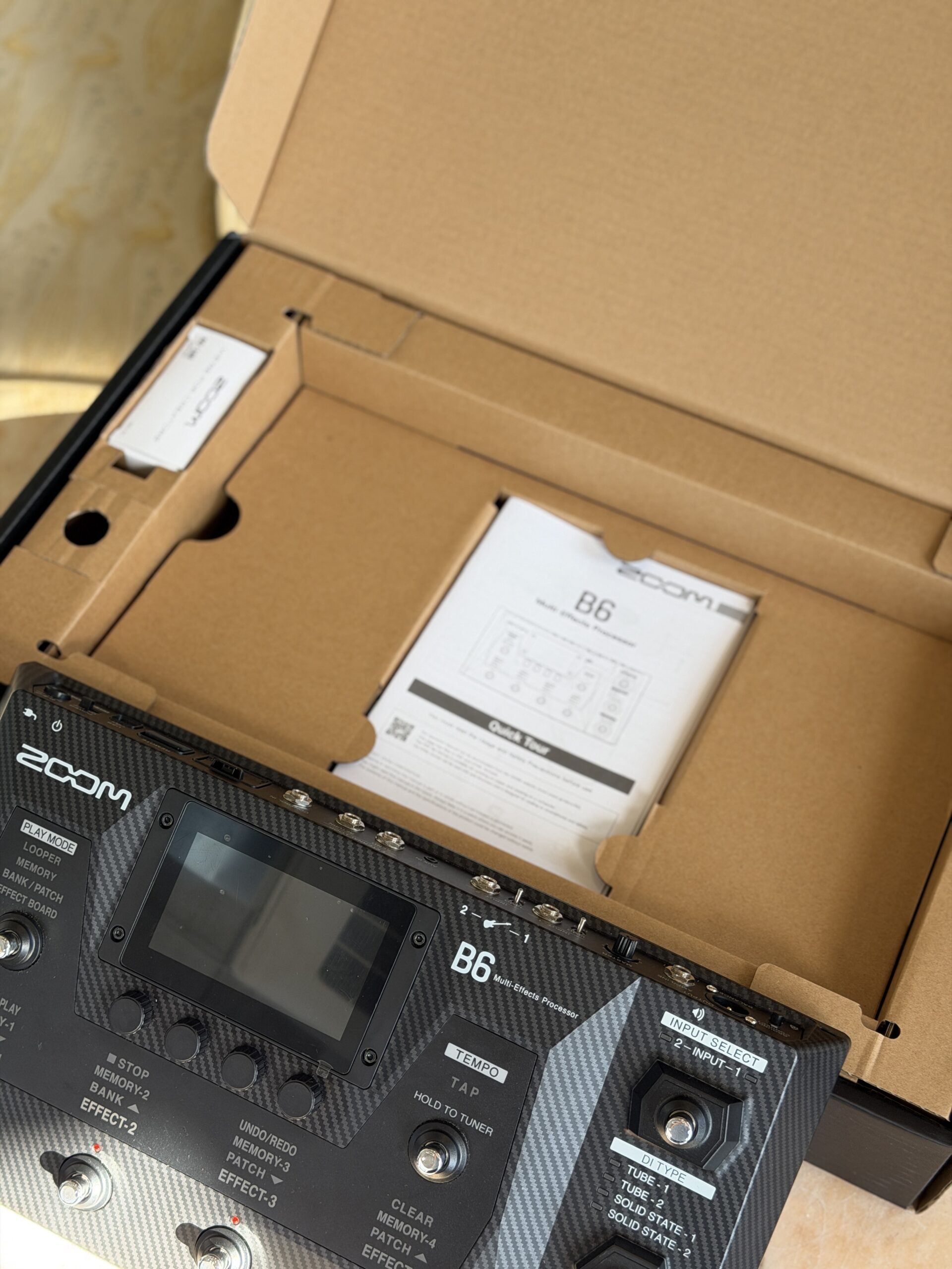 Zoom B6 Multieffetto Basso - immagine 5