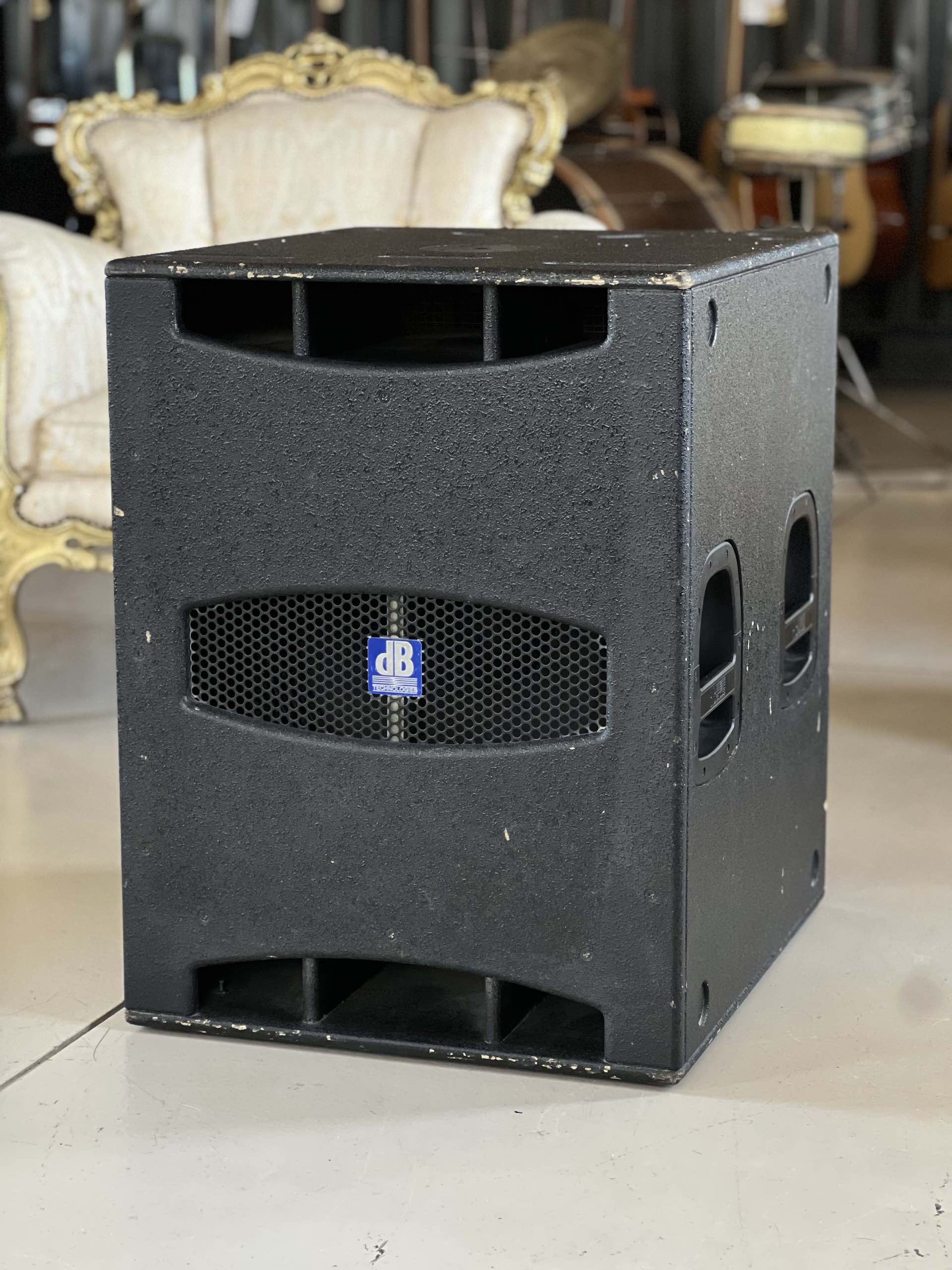 DB TECHNOLOGIES SUB18D