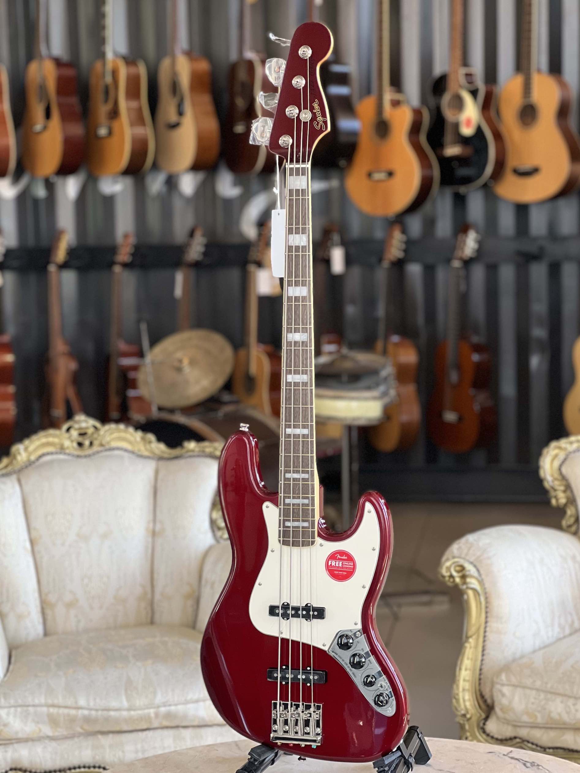 Fender Squier Classic Vibe 70s Active Jazz Bass LRL CAR