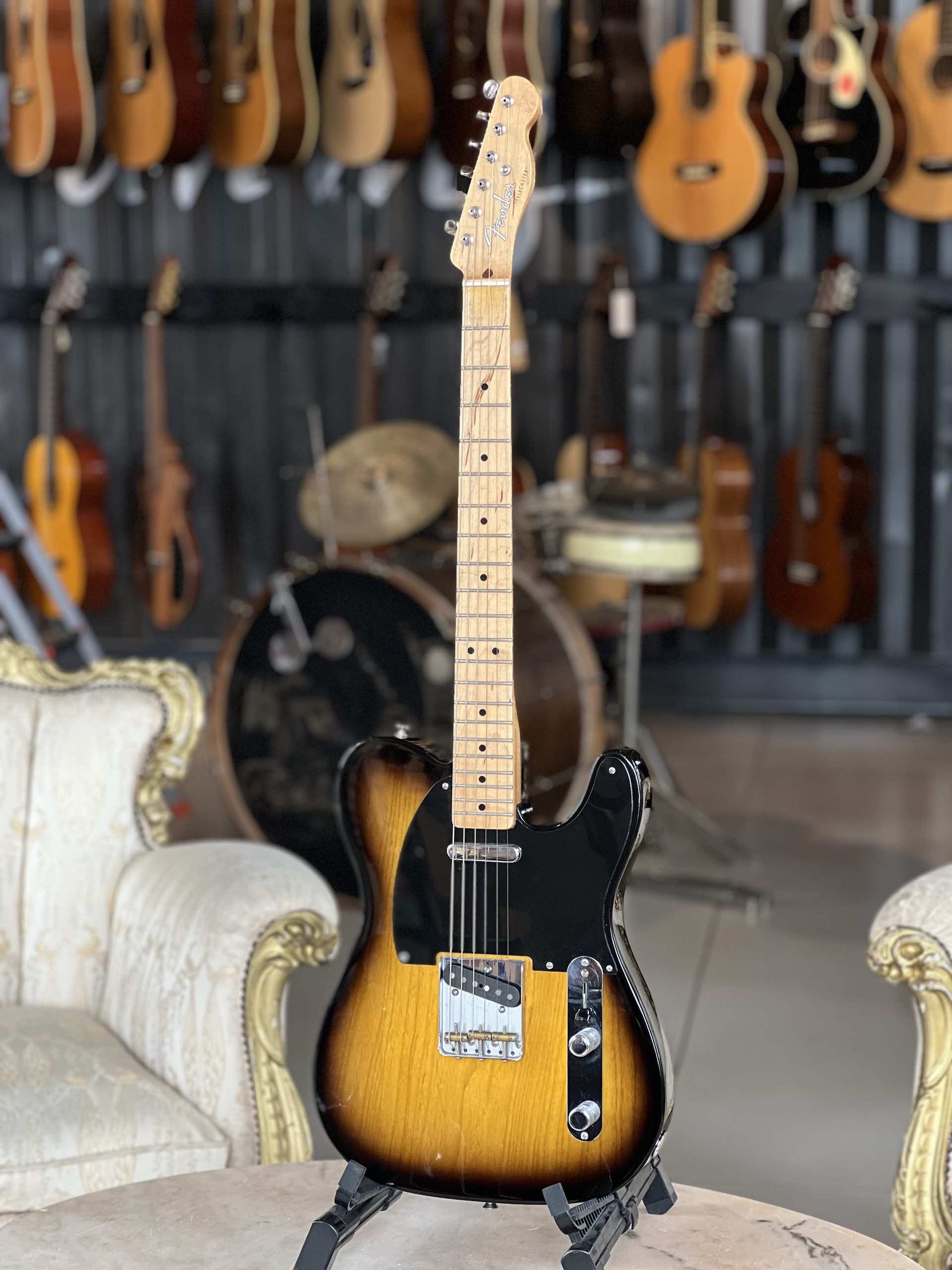 Fender Classic Player Baja Telecaster® - 2 Color Sunburst - 2015