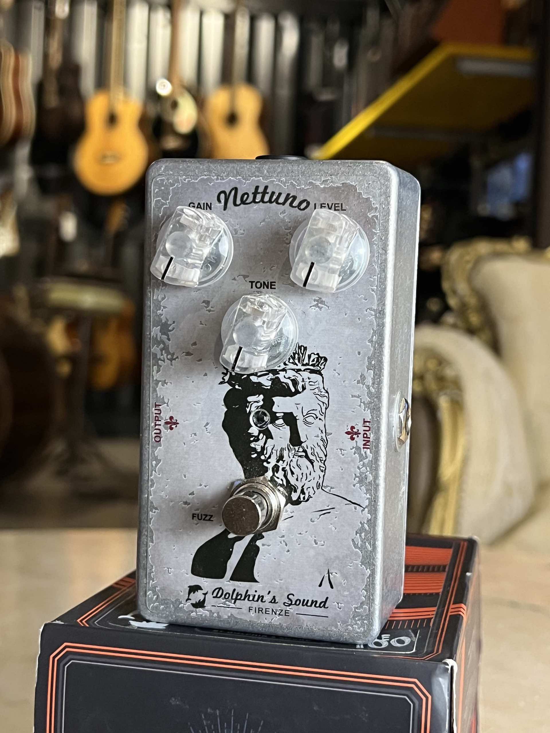 Dolphin's Sound (Dophix) - Nettuno Fuzz