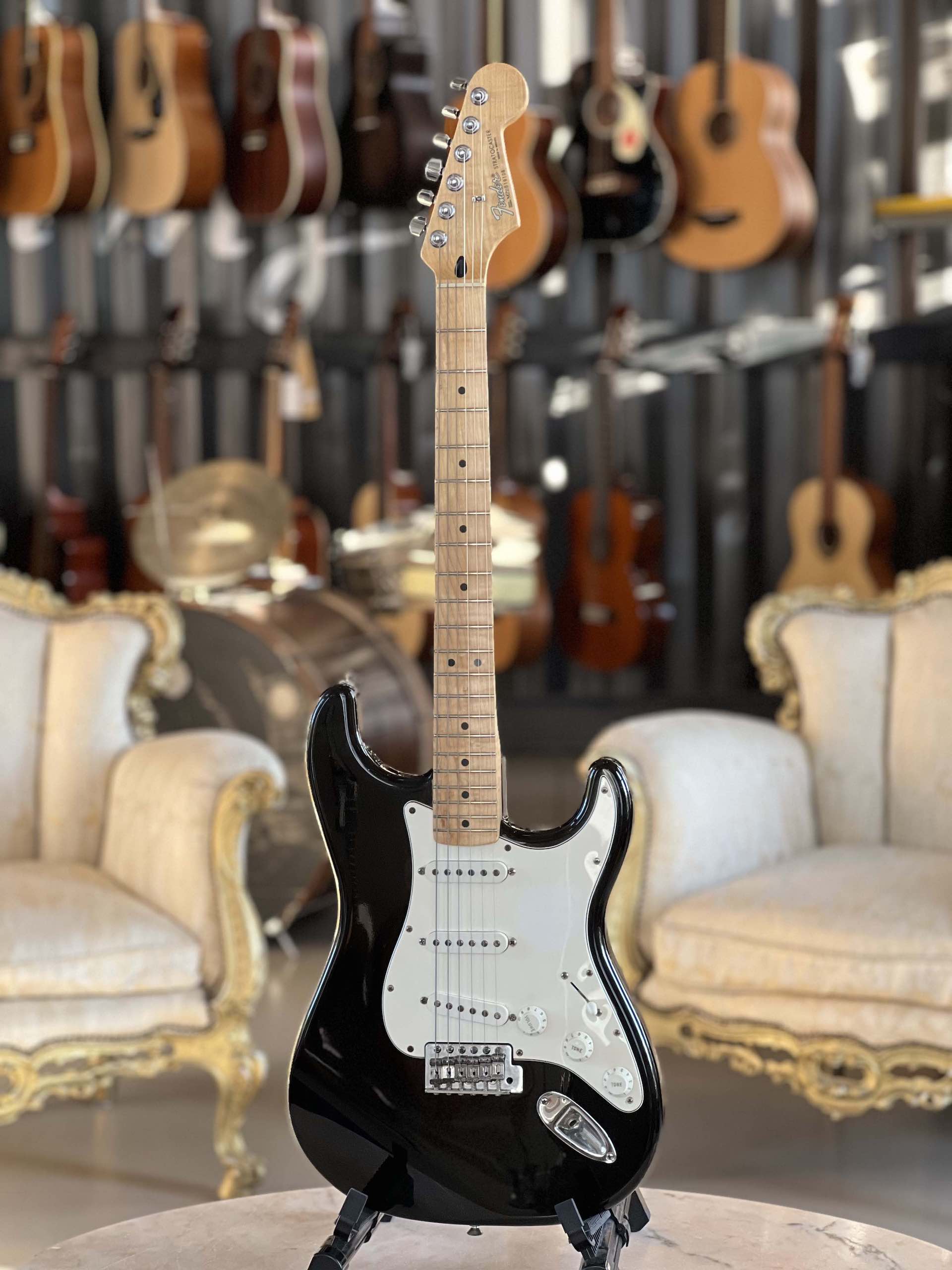 Fender Standard Stratocaster – 2000/2001 – Black – Made in Mexico