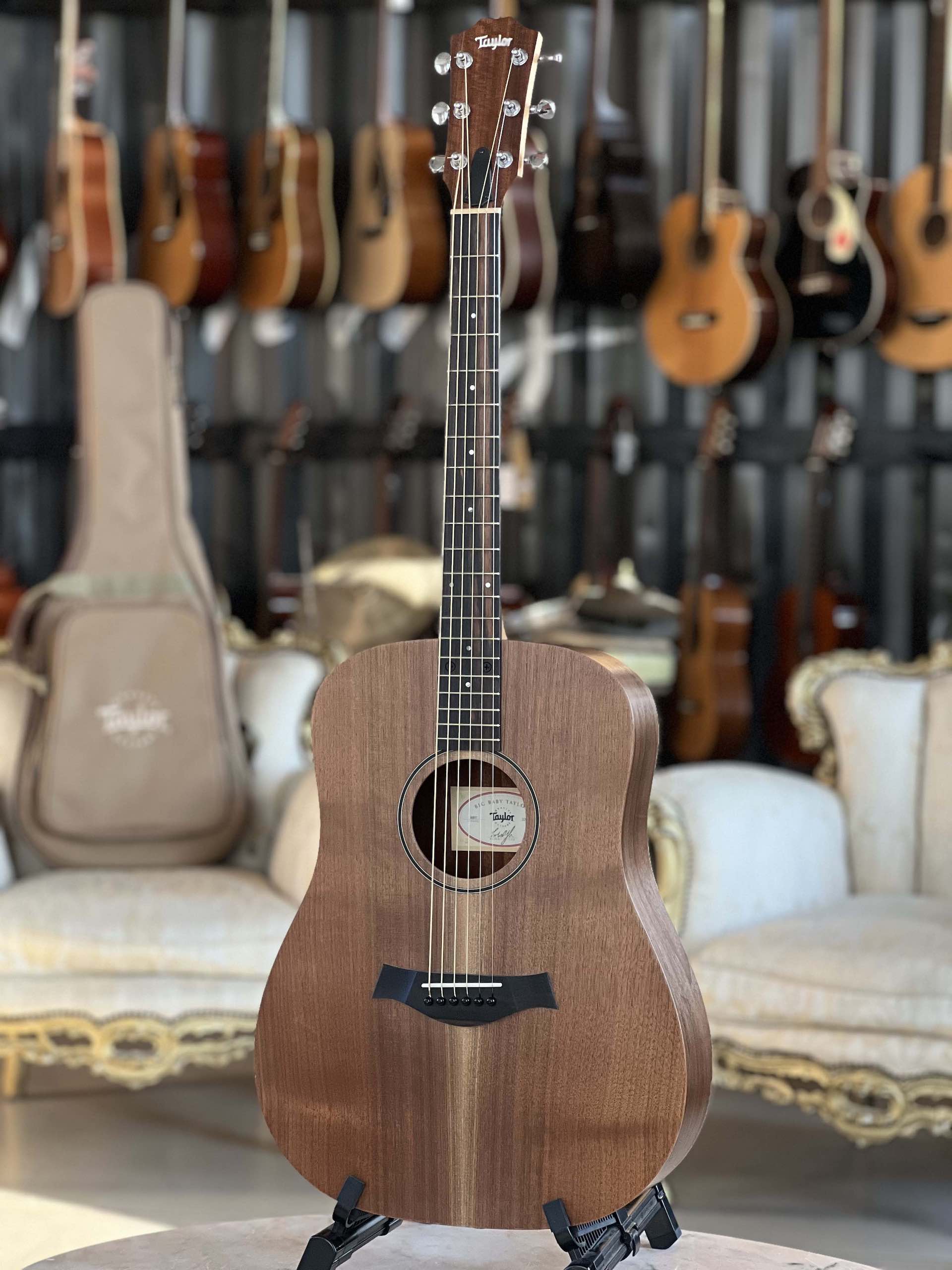 Taylor Big Baby BBT Walnut