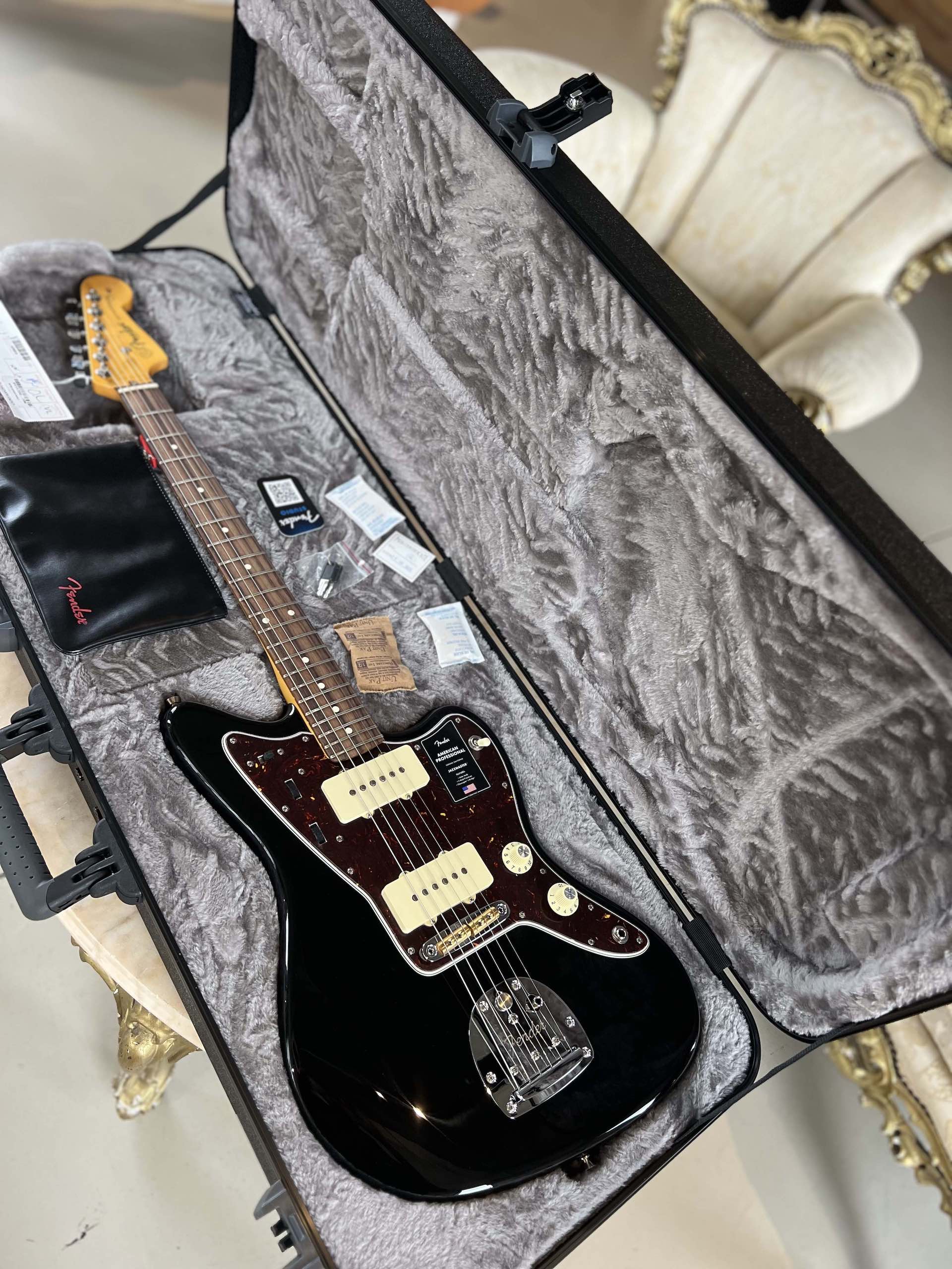 FENDER American Professional Jazzmaster RW Black - immagine 9