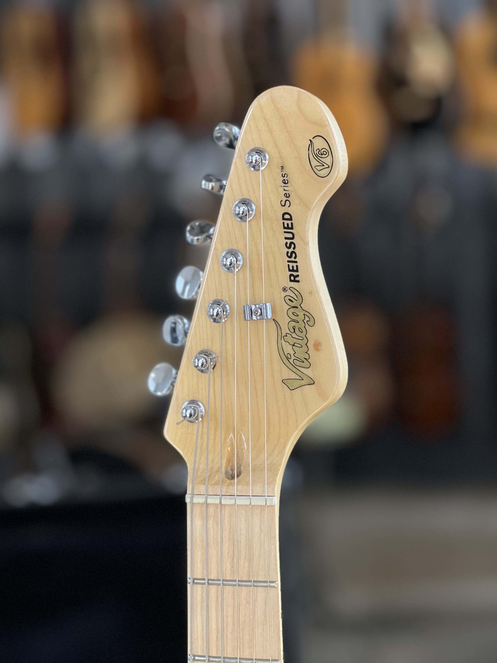 Vintage Reissued V6 Stratocaster - Natural Ash (V6MNAT) + Hardcase - immagine 5