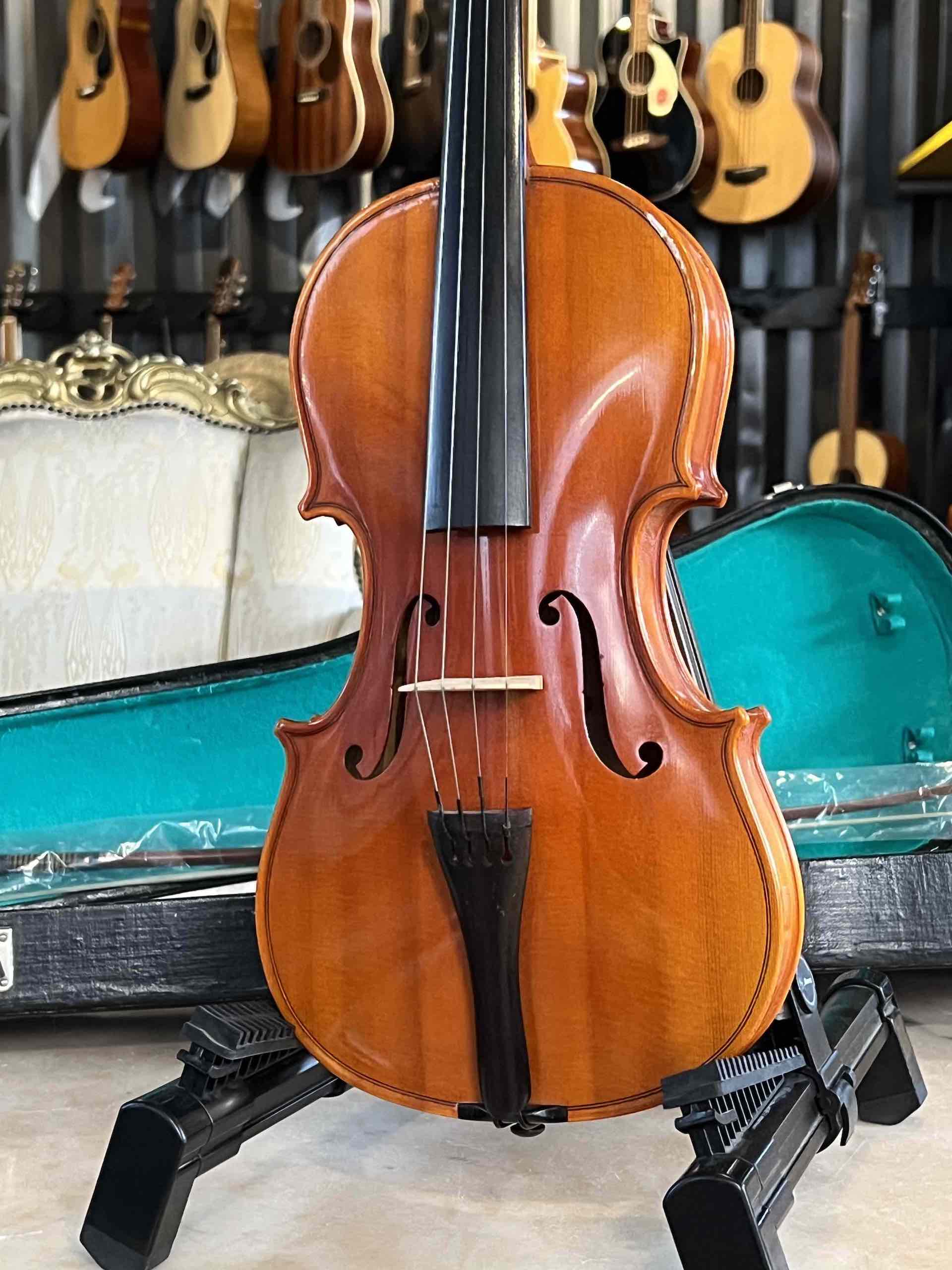 Karl Höfner Bubenreuth 8521 Germany - immagine 2